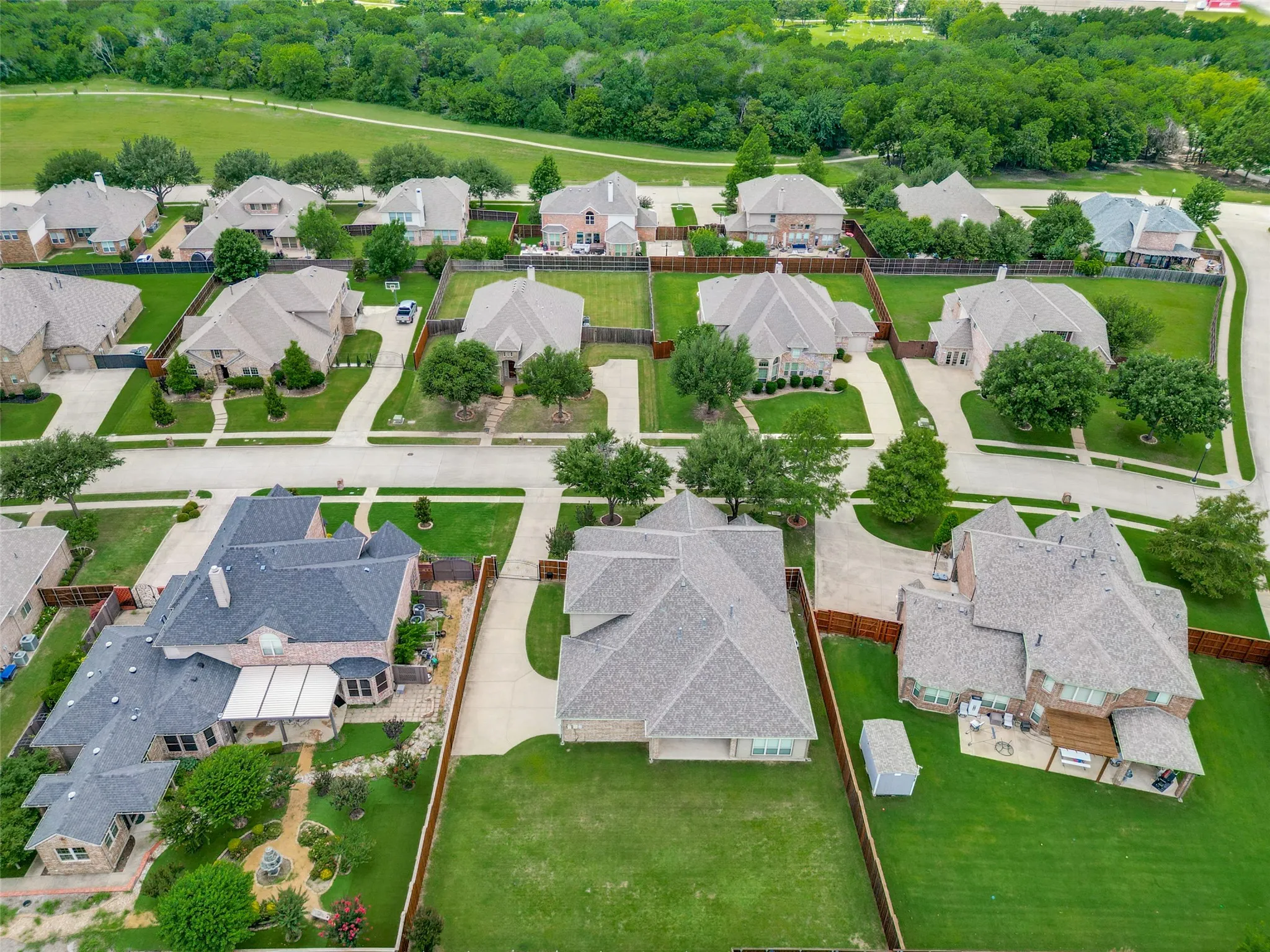 Single Family Residence For Sale in Collin County , 520 Smoke Tree Drive, Murphy, Texas 75094, 4 Bedroom, 4 Bathroom, 2 Garage spaces, 3,957 Sqft, built in 2008, mls#21293824, Real Estate Agent in Murphy, Homes For Sale in Collin county, Homes For Sale in Murphy, Realtor in Murphy Texas, Real Estate Brokerage Independent Realty Texas, Luminita Cordes Realtor