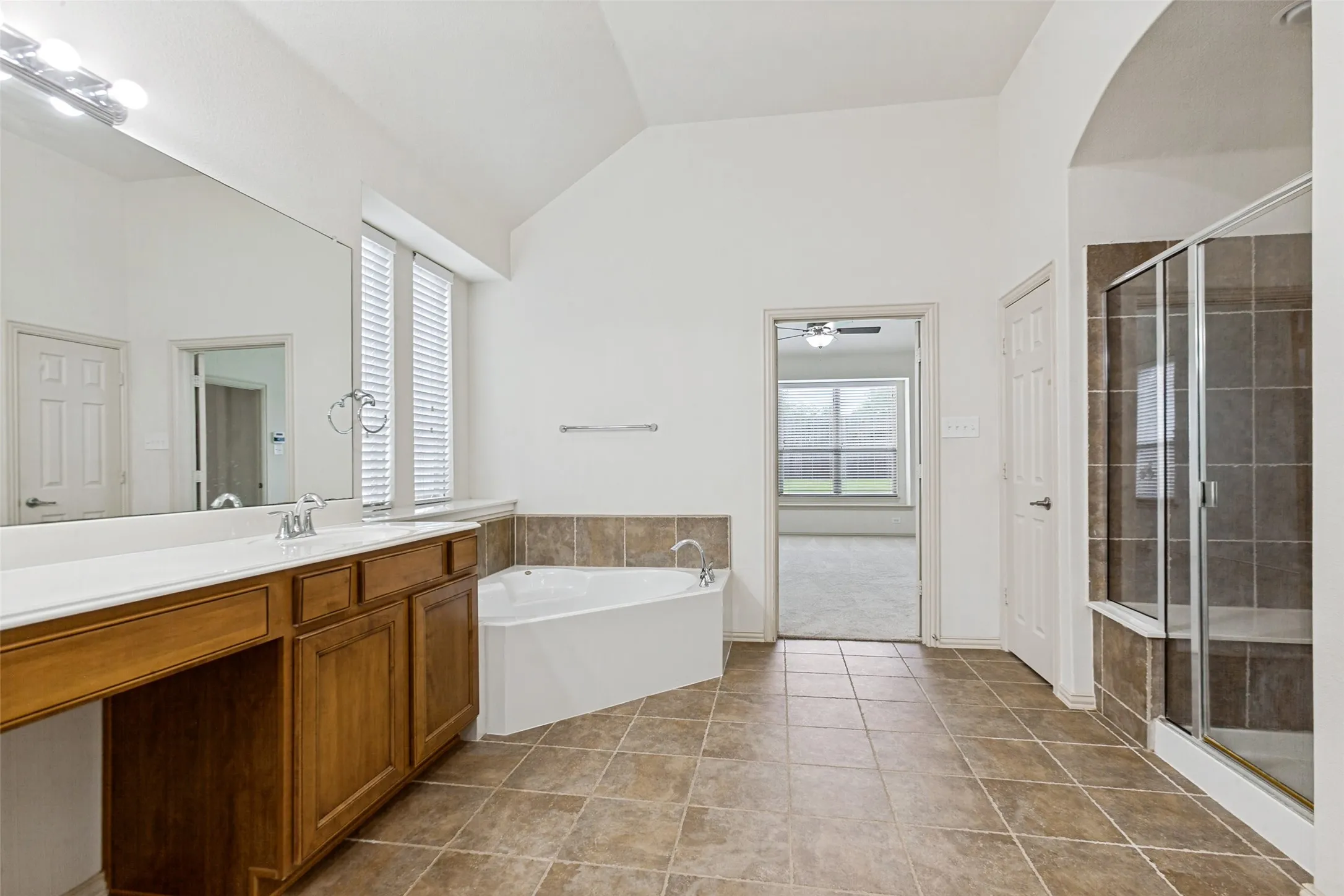Single Family Residence For Sale in Collin County , 520 Smoke Tree Drive, Murphy, Texas 75094, 4 Bedroom, 4 Bathroom, 2 Garage spaces, 3,957 Sqft, built in 2008, mls#21293824, Real Estate Agent in Murphy, Homes For Sale in Collin county, Homes For Sale in Murphy, Realtor in Murphy Texas, Real Estate Brokerage Independent Realty Texas, Luminita Cordes Realtor