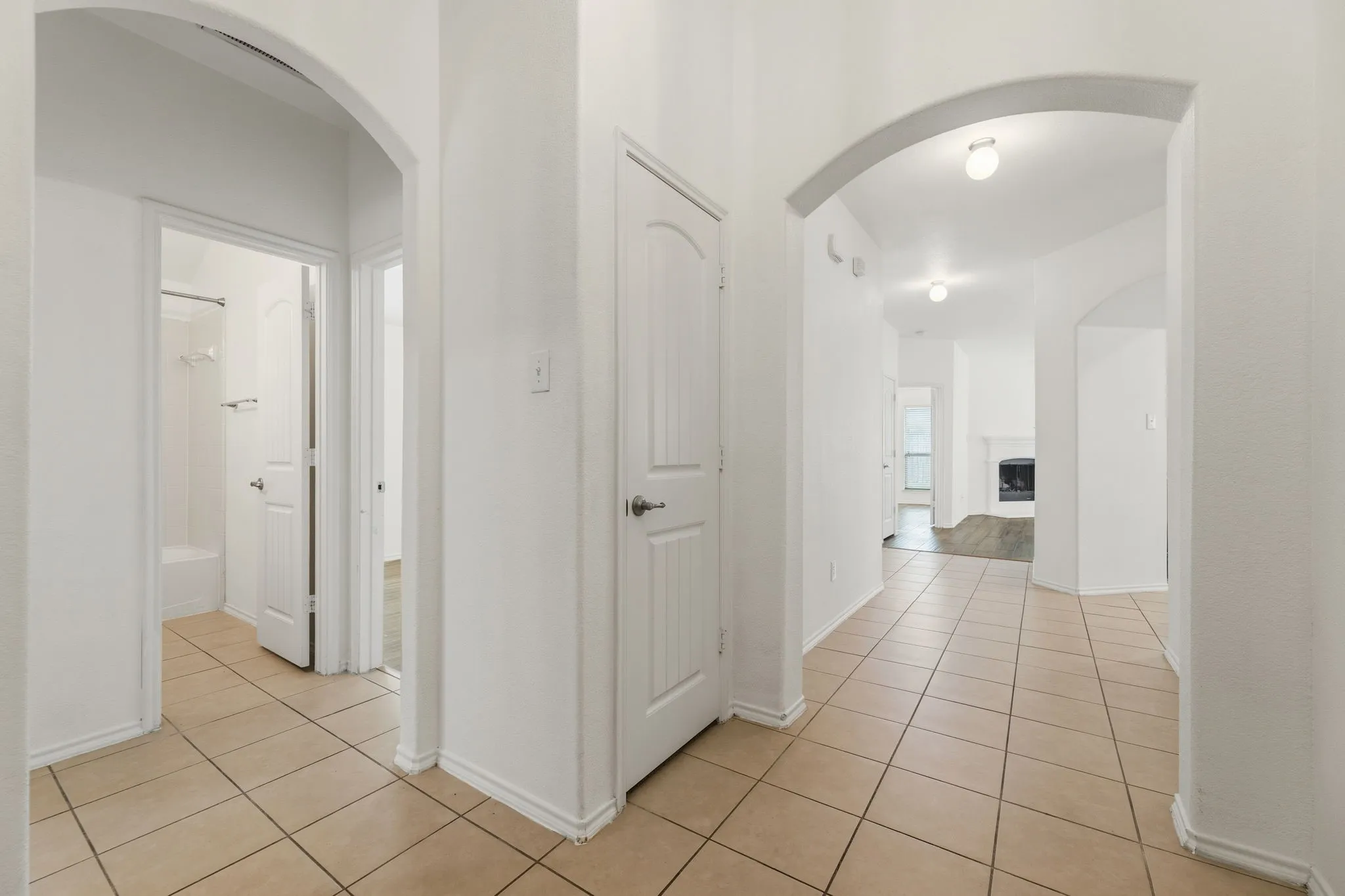 Single Family Residence For Rent in Collin County , 1011 Meadow Green Court, Princeton, Texas 75407, 3 Bedroom, 2 Bathroom, 2 Garage spaces, 1,580 Sqft, built in 2012, mls#21293835, Real Estate Agent in Princeton, Homes For Rent in Collin county, Homes For Rent in Princeton, Realtor in Princeton Texas, Real Estate Brokerage Independent Realty Texas, Luminita Cordes Realtor