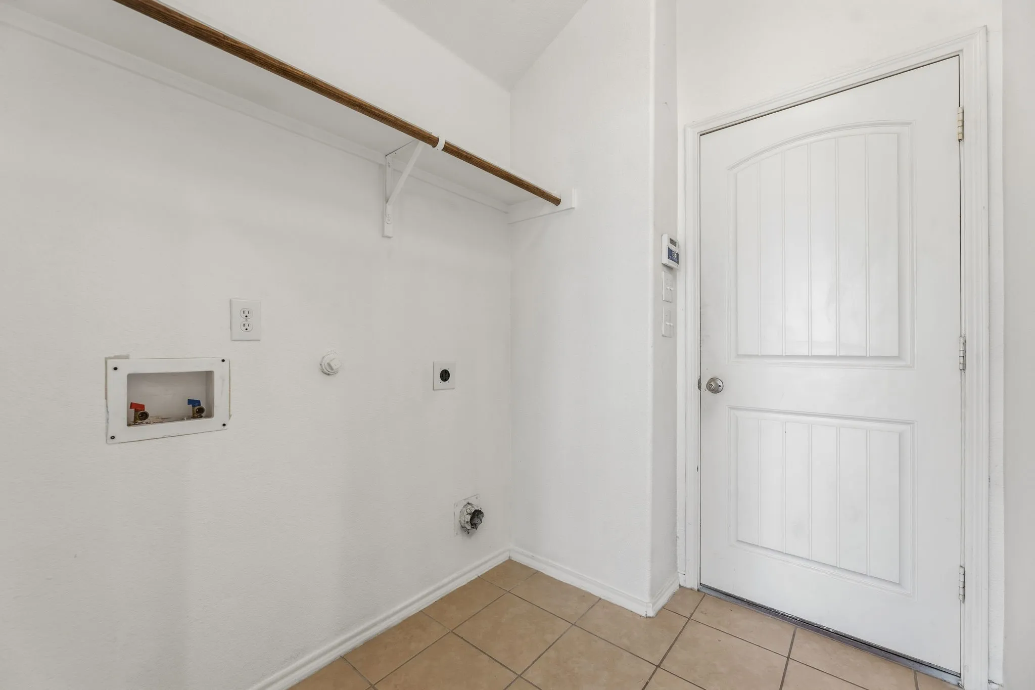 Single Family Residence For Rent in Collin County , 1011 Meadow Green Court, Princeton, Texas 75407, 3 Bedroom, 2 Bathroom, 2 Garage spaces, 1,580 Sqft, built in 2012, mls#21293835, Real Estate Agent in Princeton, Homes For Rent in Collin county, Homes For Rent in Princeton, Realtor in Princeton Texas, Real Estate Brokerage Independent Realty Texas, Luminita Cordes Realtor