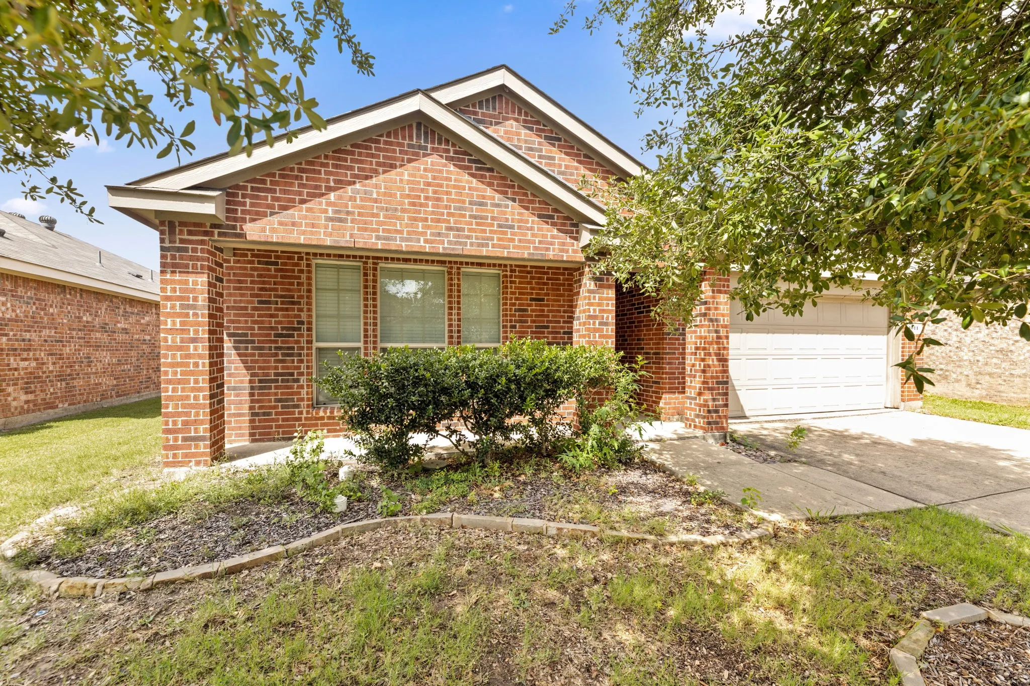 Single Family Residence For Rent
