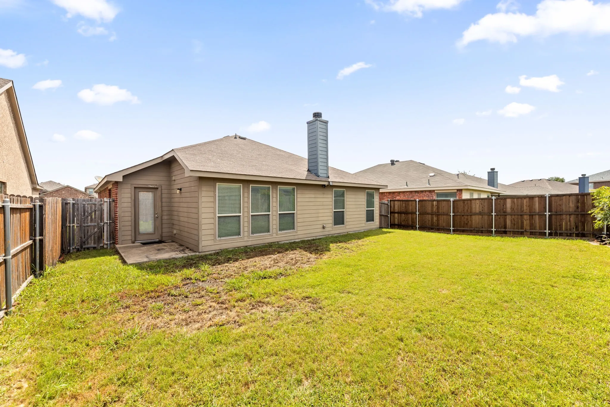 Single Family Residence For Rent in Collin County , 1011 Meadow Green Court, Princeton, Texas 75407, 3 Bedroom, 2 Bathroom, 2 Garage spaces, 1,580 Sqft, built in 2012, mls#21293835, Real Estate Agent in Princeton, Homes For Rent in Collin county, Homes For Rent in Princeton, Realtor in Princeton Texas, Real Estate Brokerage Independent Realty Texas, Luminita Cordes Realtor