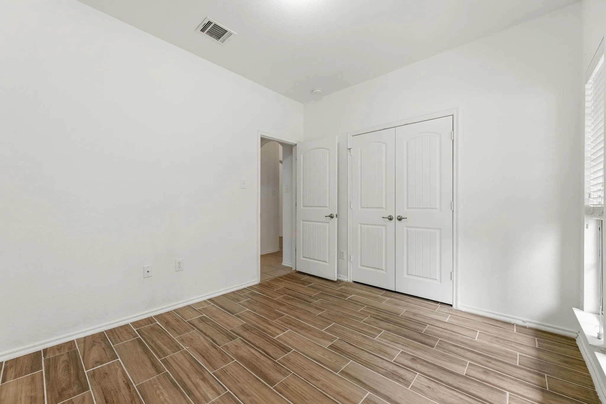 Single Family Residence For Rent in Collin County , 1011 Meadow Green Court, Princeton, Texas 75407, 3 Bedroom, 2 Bathroom, 2 Garage spaces, 1,580 Sqft, built in 2012, mls#21293835, Real Estate Agent in Princeton, Homes For Rent in Collin county, Homes For Rent in Princeton, Realtor in Princeton Texas, Real Estate Brokerage Independent Realty Texas, Luminita Cordes Realtor
