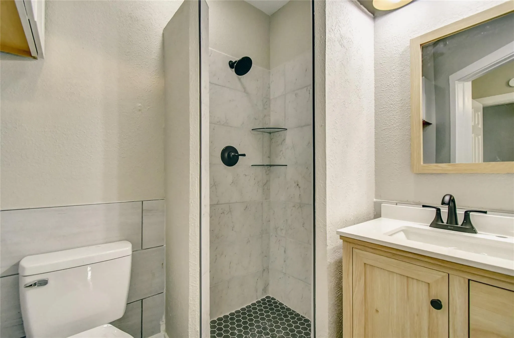 Single Family Residence For Rent in Erath County , 982 W Tarleton Street, Stephenville, Texas 76401, 4 Bedroom, 2 Bathroom, Garage spaces, 1,362 Sqft, built in 1940, mls#21293840, Real Estate Agent in Stephenville, Homes For Rent in Erath county, Homes For Rent in Stephenville, Realtor in Stephenville Texas, Real Estate Brokerage Independent Realty Texas, Luminita Cordes Realtor