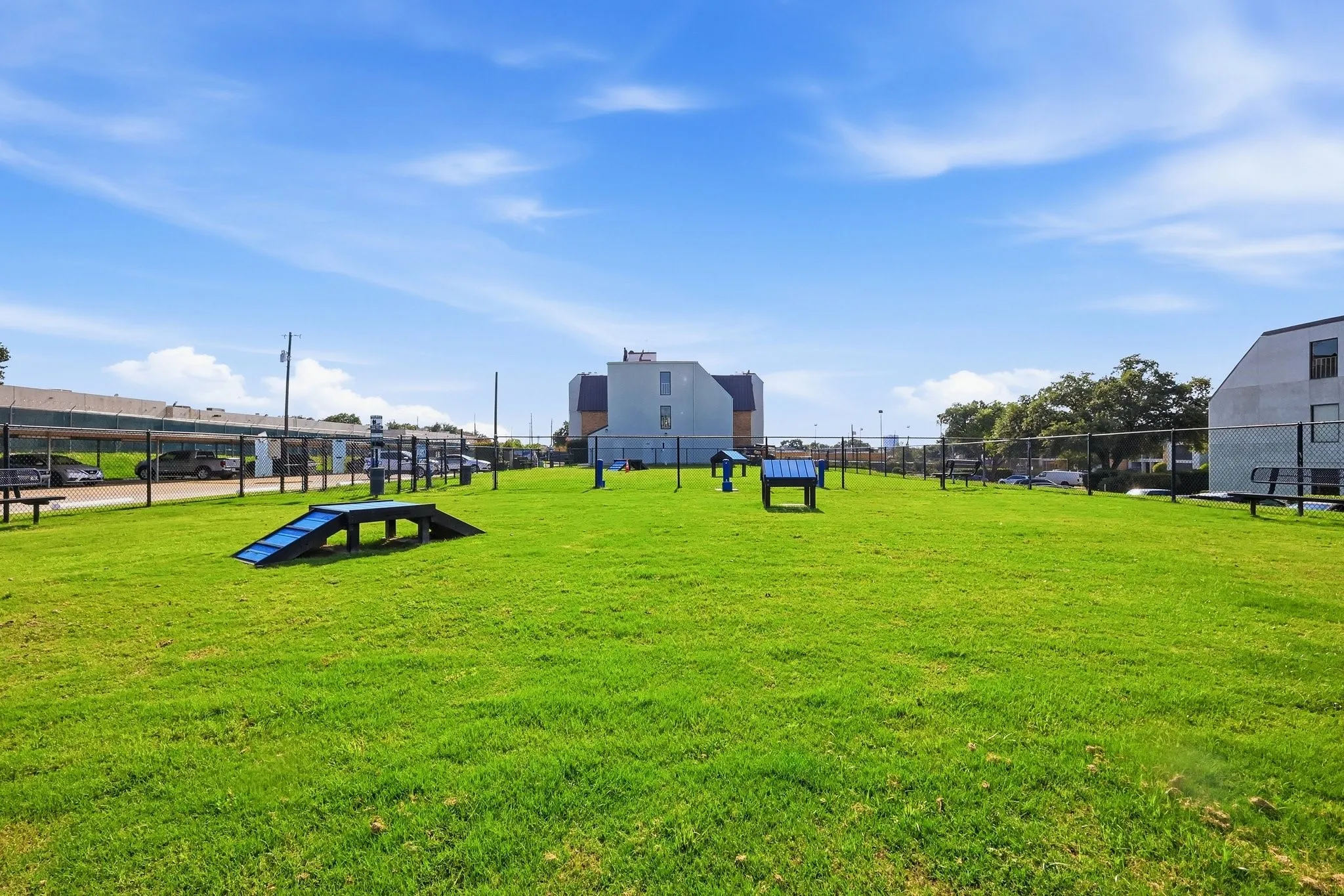 Condominium For Sale in Dallas County , 11470 Audelia Road 158, Dallas, Texas 75243, 1 Bedroom, 1 Bathroom, Garage spaces, 730 Sqft, built in 1983, mls#21292894, Real Estate Agent in Dallas, Homes For Sale in Dallas county, Homes For Sale in Dallas, Realtor in Dallas Texas, Real Estate Brokerage Independent Realty Texas, Luminita Cordes Realtor
