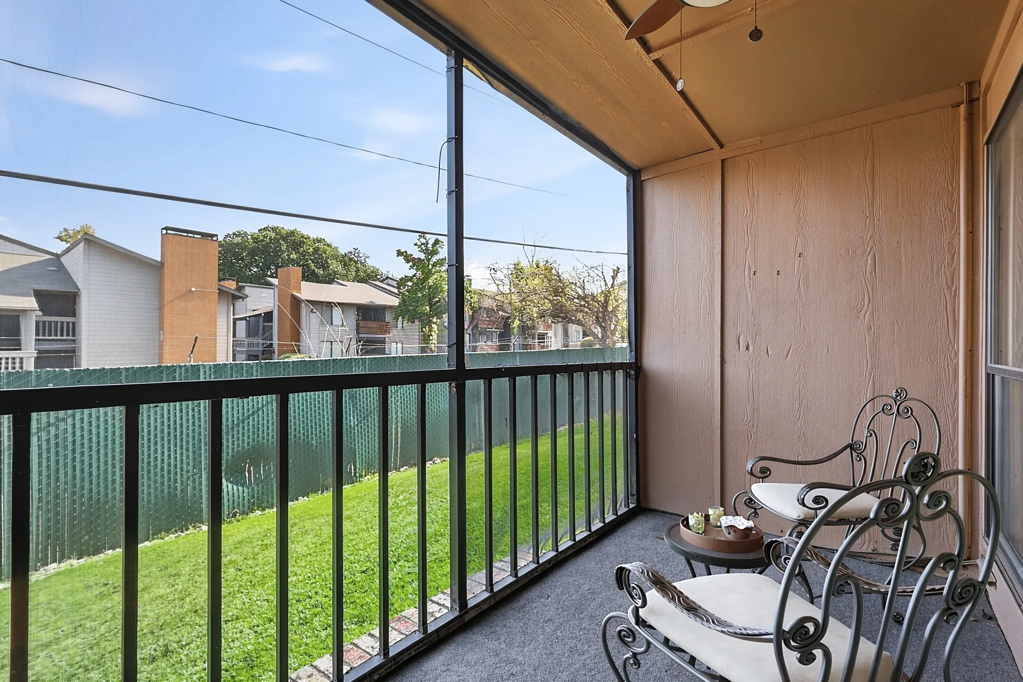Condominium For Sale in Dallas County , 11470 Audelia Road 158, Dallas, Texas 75243, 1 Bedroom, 1 Bathroom, Garage spaces, 730 Sqft, built in 1983, mls#21292894, Real Estate Agent in Dallas, Homes For Sale in Dallas county, Homes For Sale in Dallas, Realtor in Dallas Texas, Real Estate Brokerage Independent Realty Texas, Luminita Cordes Realtor