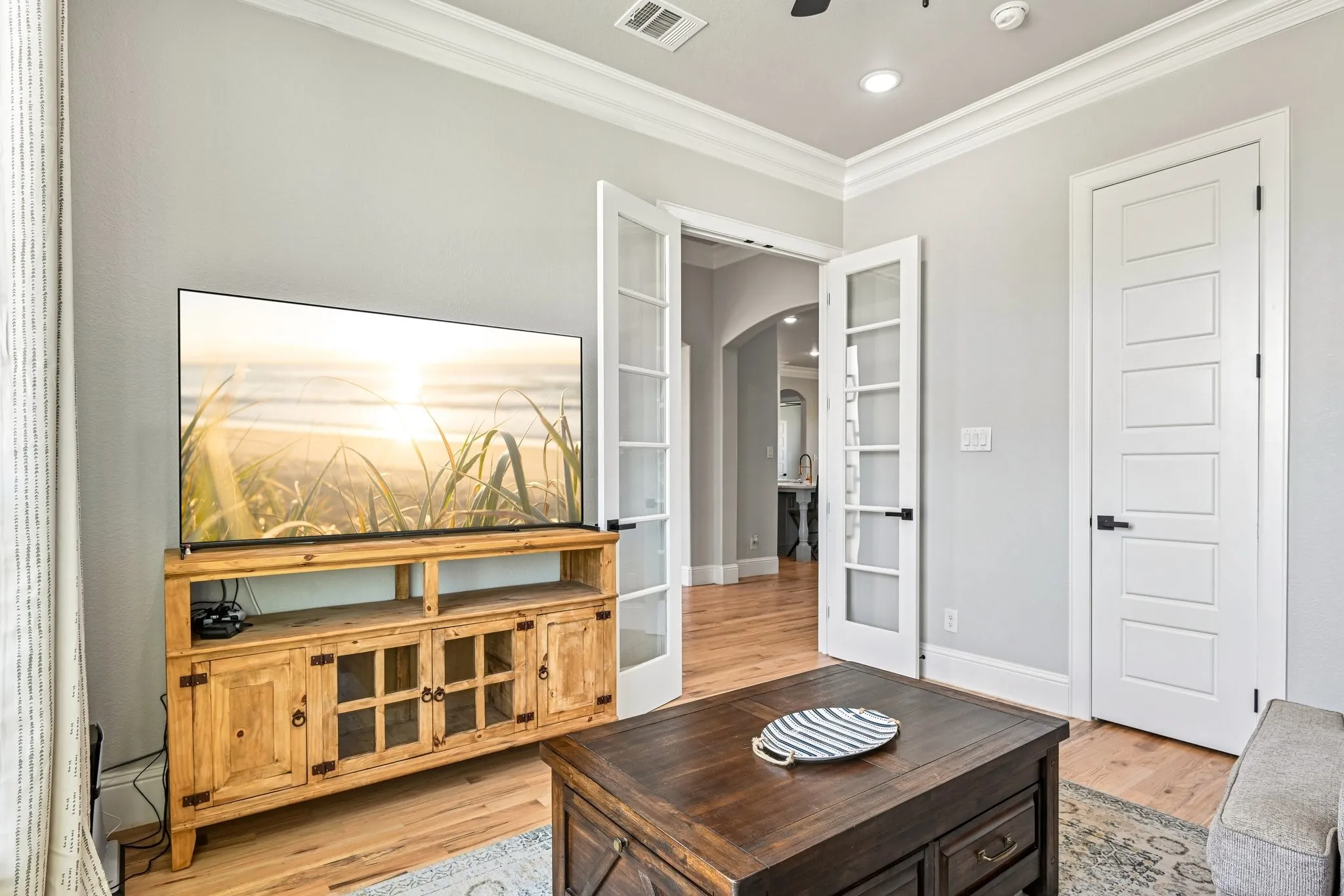Single Family Residence For Sale in Johnson County , 6517 Leo Lane, Godley, Texas 76044, 4 Bedroom, 3 Bathroom, 3 Garage spaces, 2,918 Sqft, built in 2021, mls#21293429, Real Estate Agent in Godley, Homes For Sale in Johnson county, Homes For Sale in Godley, Realtor in Godley Texas, Real Estate Brokerage Independent Realty Texas, Luminita Cordes Realtor