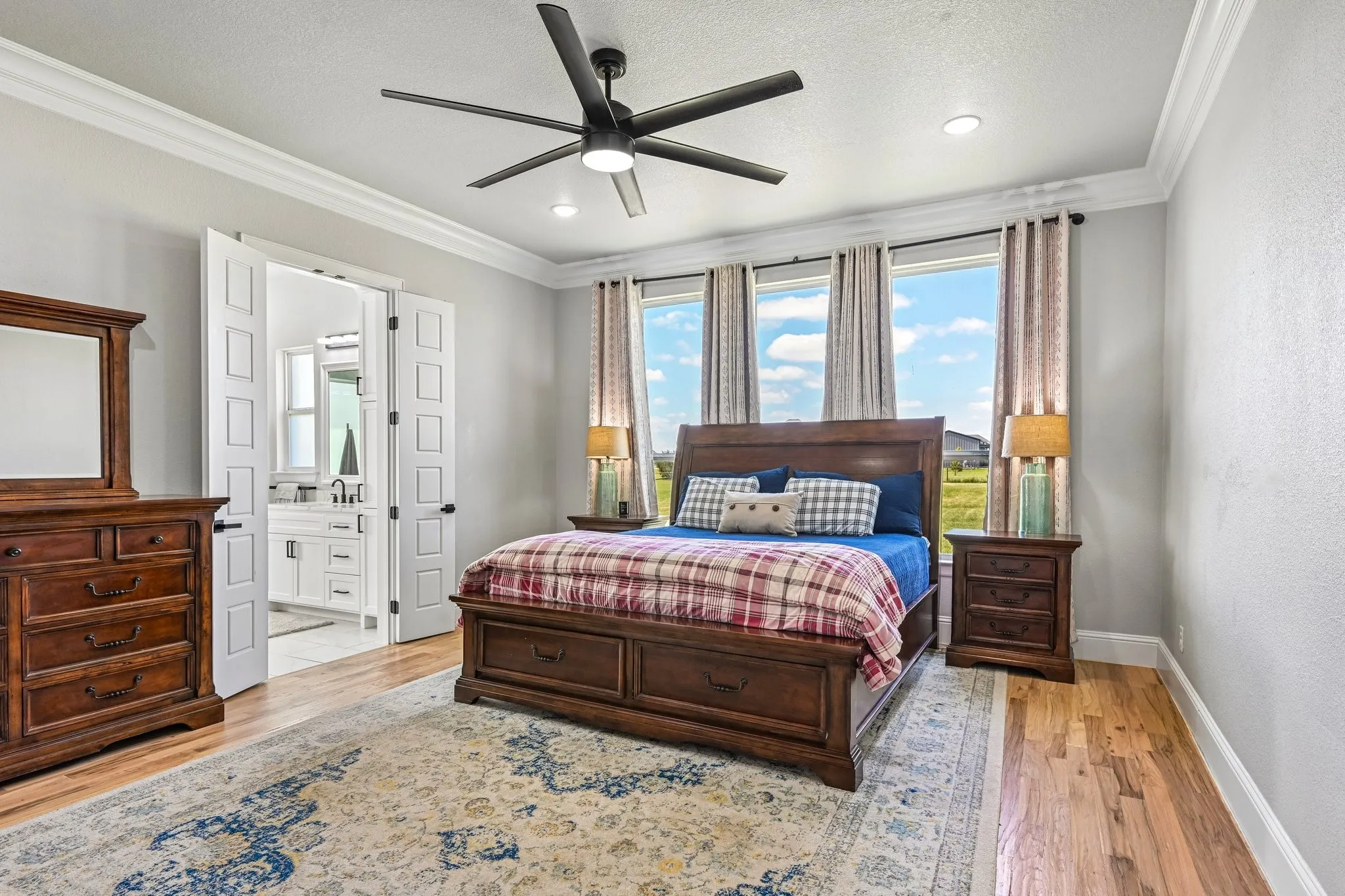 Single Family Residence For Sale in Johnson County , 6517 Leo Lane, Godley, Texas 76044, 4 Bedroom, 3 Bathroom, 3 Garage spaces, 2,918 Sqft, built in 2021, mls#21293429, Real Estate Agent in Godley, Homes For Sale in Johnson county, Homes For Sale in Godley, Realtor in Godley Texas, Real Estate Brokerage Independent Realty Texas, Luminita Cordes Realtor