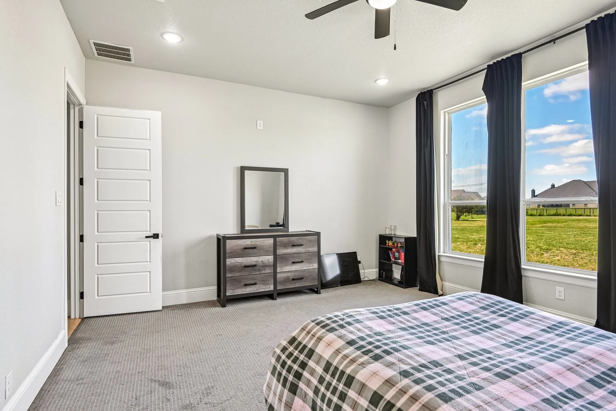 Single Family Residence For Sale in Johnson County , 6517 Leo Lane, Godley, Texas 76044, 4 Bedroom, 3 Bathroom, 3 Garage spaces, 2,918 Sqft, built in 2021, mls#21293429, Real Estate Agent in Godley, Homes For Sale in Johnson county, Homes For Sale in Godley, Realtor in Godley Texas, Real Estate Brokerage Independent Realty Texas, Luminita Cordes Realtor
