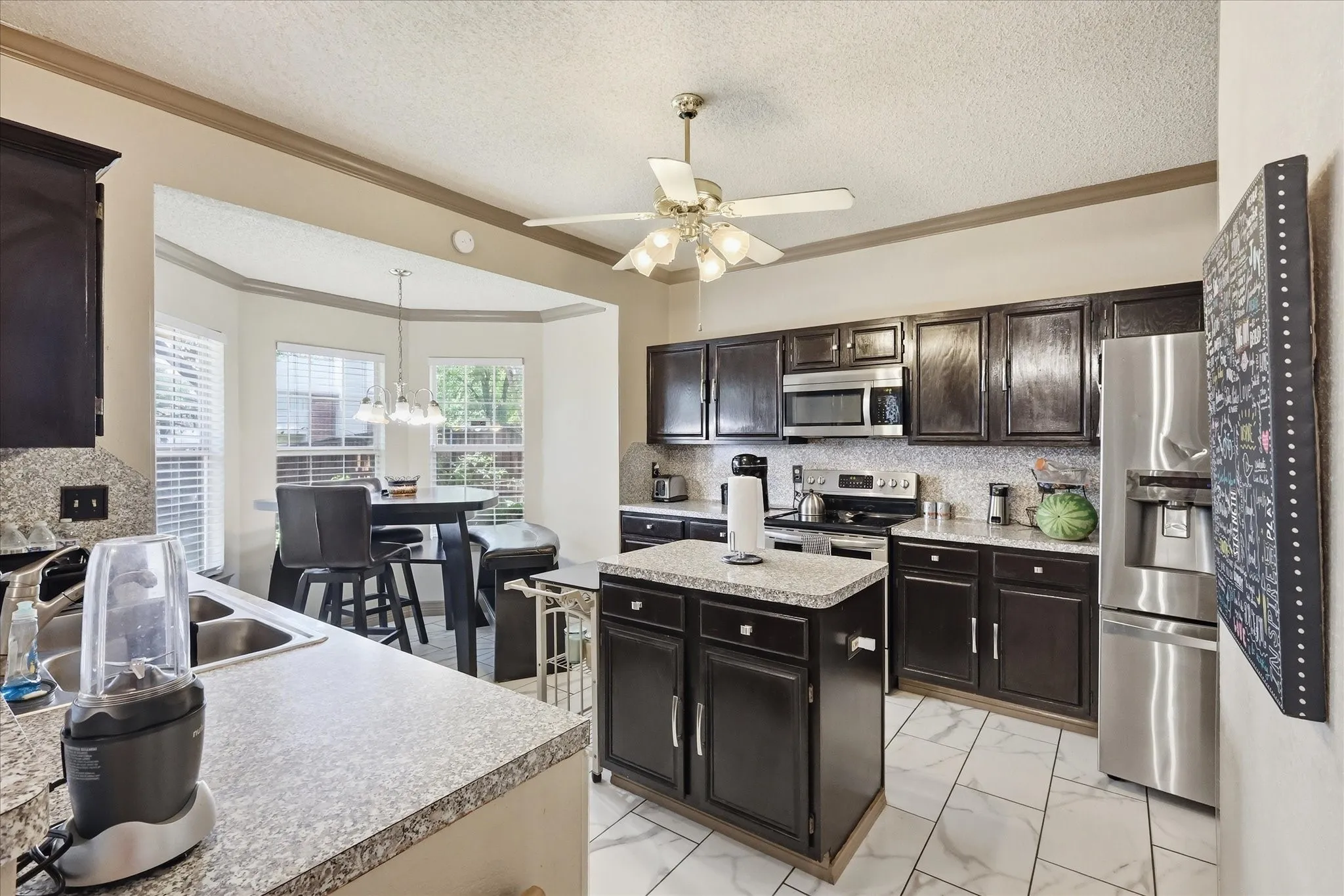 Single Family Residence For Sale in Collin County , 2315 Rockhill Road, Mc Kinney, Texas 75072, 3 Bedroom, 3 Bathroom, 2 Garage spaces, 1,900 Sqft, built in 1991, mls#21293252, Real Estate Agent in Mc Kinney, Homes For Sale in Collin county, Homes For Sale in Mc Kinney, Realtor in Mc Kinney Texas, Real Estate Brokerage Independent Realty Texas, Luminita Cordes Realtor