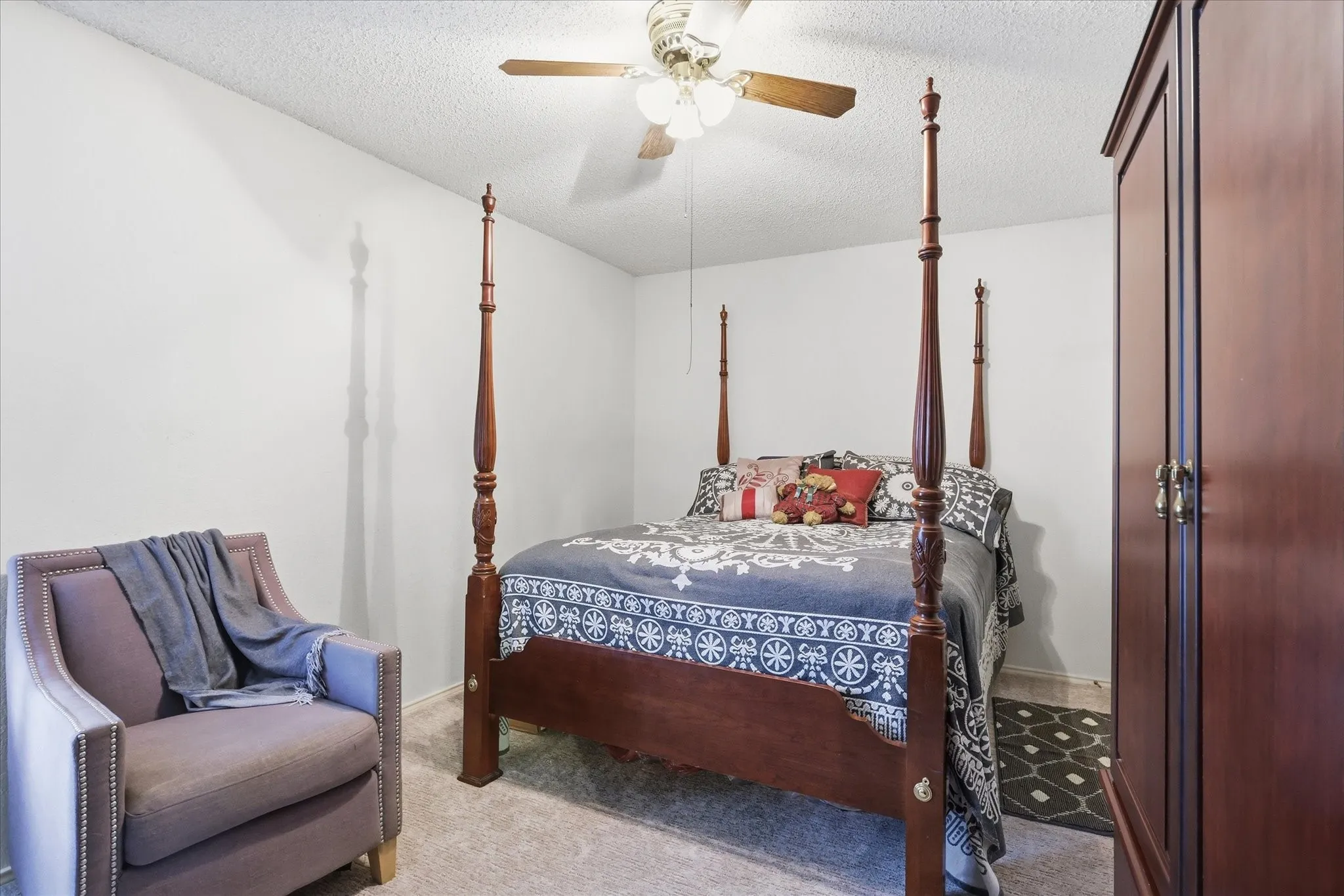 Single Family Residence For Sale in Collin County , 2315 Rockhill Road, Mc Kinney, Texas 75072, 3 Bedroom, 3 Bathroom, 2 Garage spaces, 1,900 Sqft, built in 1991, mls#21293252, Real Estate Agent in Mc Kinney, Homes For Sale in Collin county, Homes For Sale in Mc Kinney, Realtor in Mc Kinney Texas, Real Estate Brokerage Independent Realty Texas, Luminita Cordes Realtor