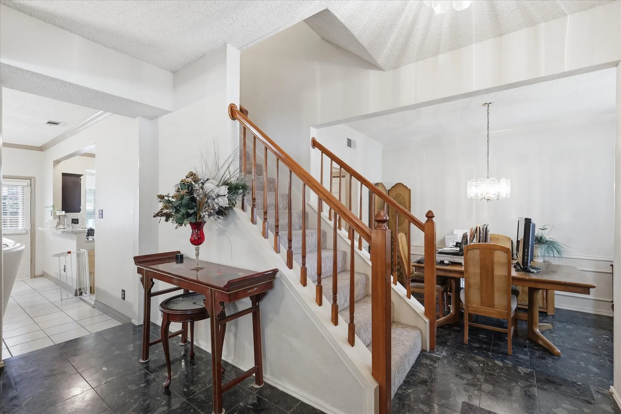 Single Family Residence For Sale in Collin County , 2315 Rockhill Road, Mc Kinney, Texas 75072, 3 Bedroom, 3 Bathroom, 2 Garage spaces, 1,900 Sqft, built in 1991, mls#21293252, Real Estate Agent in Mc Kinney, Homes For Sale in Collin county, Homes For Sale in Mc Kinney, Realtor in Mc Kinney Texas, Real Estate Brokerage Independent Realty Texas, Luminita Cordes Realtor