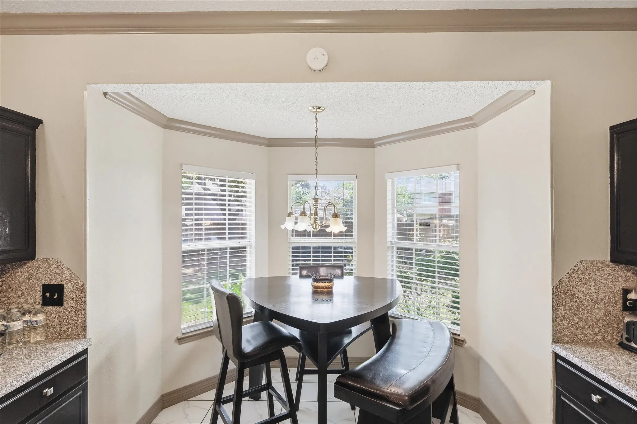 Single Family Residence For Sale in Collin County , 2315 Rockhill Road, Mc Kinney, Texas 75072, 3 Bedroom, 3 Bathroom, 2 Garage spaces, 1,900 Sqft, built in 1991, mls#21293252, Real Estate Agent in Mc Kinney, Homes For Sale in Collin county, Homes For Sale in Mc Kinney, Realtor in Mc Kinney Texas, Real Estate Brokerage Independent Realty Texas, Luminita Cordes Realtor