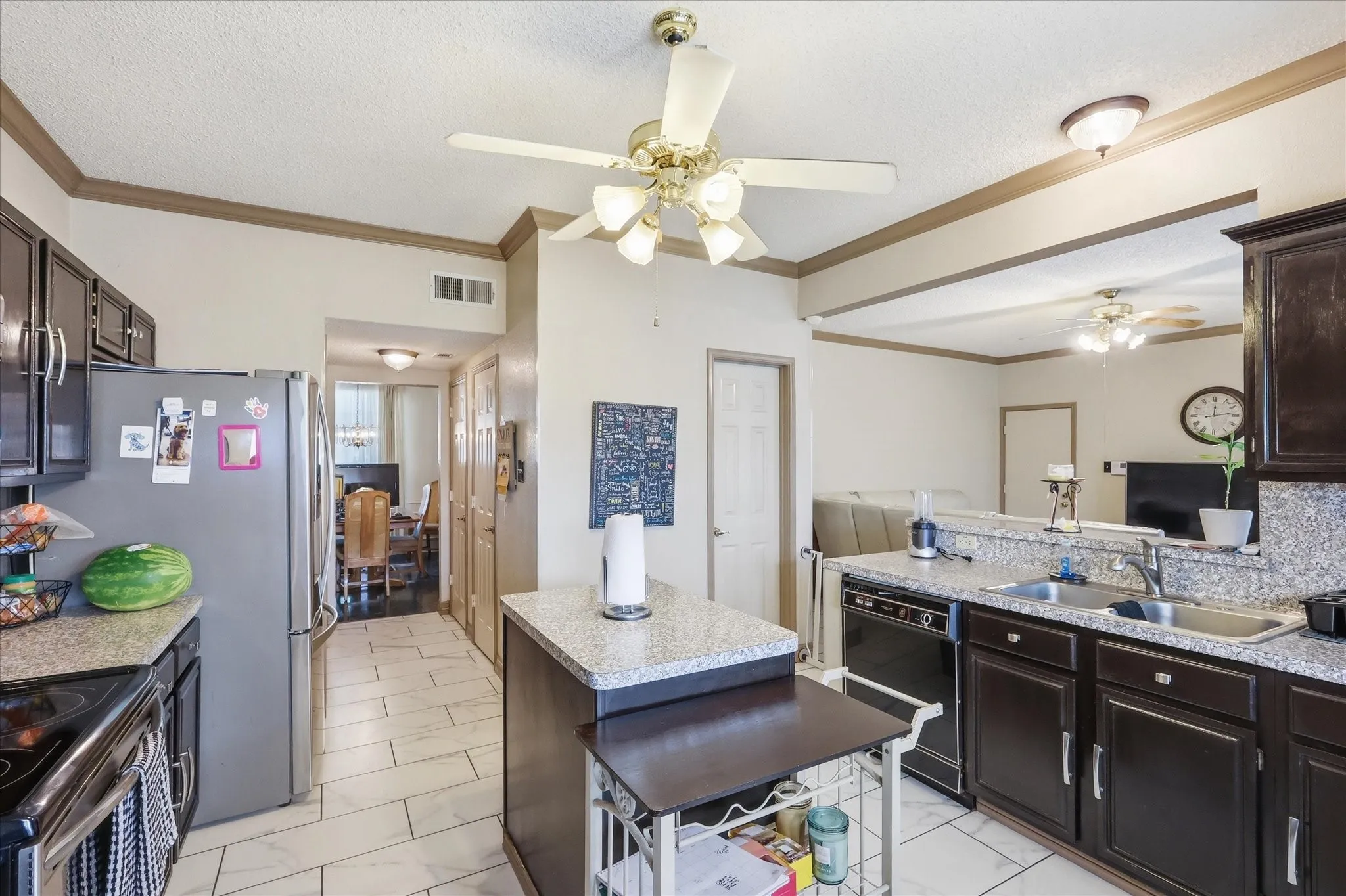 Single Family Residence For Sale in Collin County , 2315 Rockhill Road, Mc Kinney, Texas 75072, 3 Bedroom, 3 Bathroom, 2 Garage spaces, 1,900 Sqft, built in 1991, mls#21293252, Real Estate Agent in Mc Kinney, Homes For Sale in Collin county, Homes For Sale in Mc Kinney, Realtor in Mc Kinney Texas, Real Estate Brokerage Independent Realty Texas, Luminita Cordes Realtor