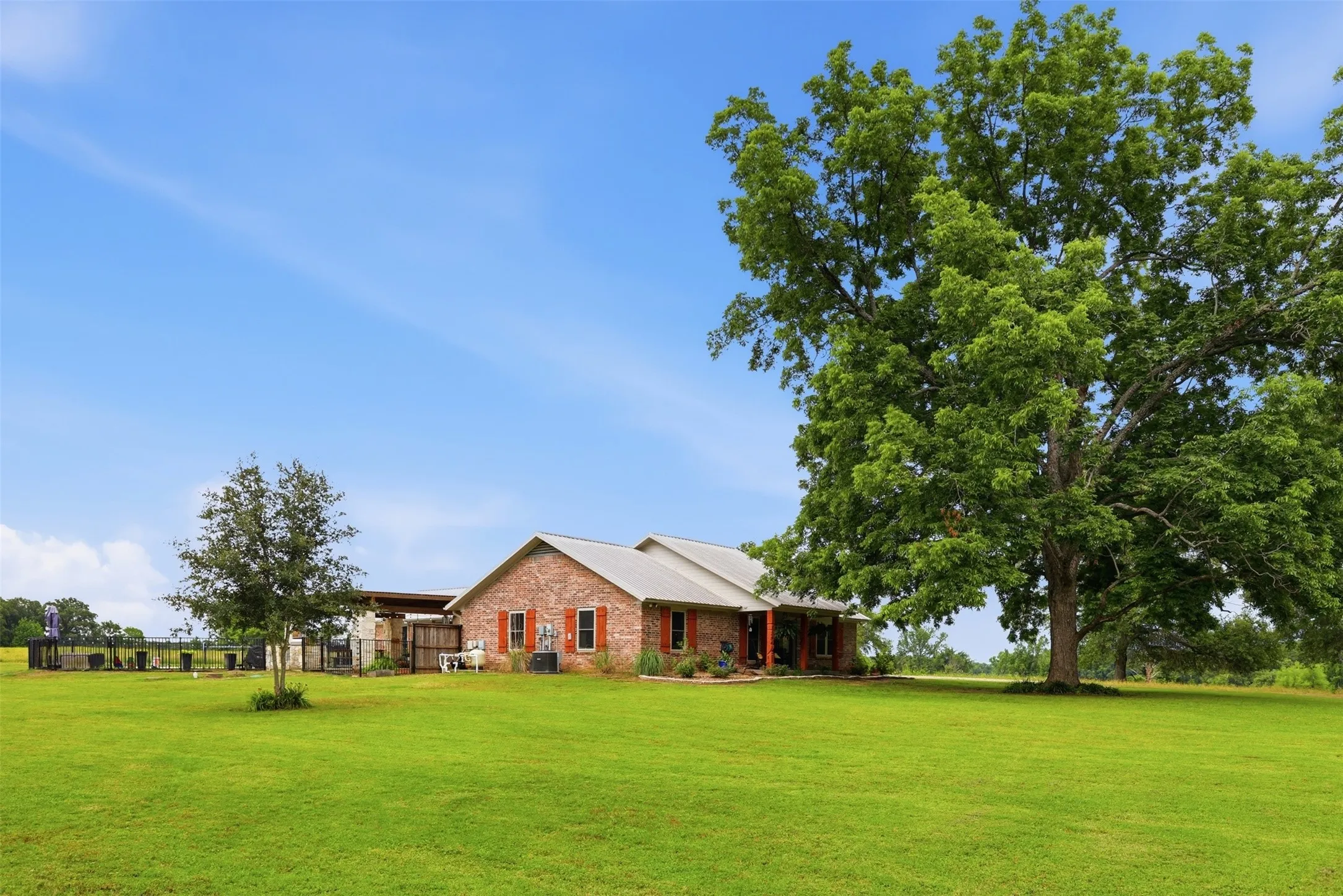 Ranch For Sale in Red River (TX) County , 1663 County Road 1405, Bogata, Texas 75417, 0, 0, Garage spaces, 0 Sqft, built in 1997, mls#21293863, Real Estate Agent in Bogata, Homes For Sale in Red River (TX) county, Homes For Sale in Bogata, Realtor in Bogata Texas, Real Estate Brokerage Independent Realty Texas, Luminita Cordes Realtor