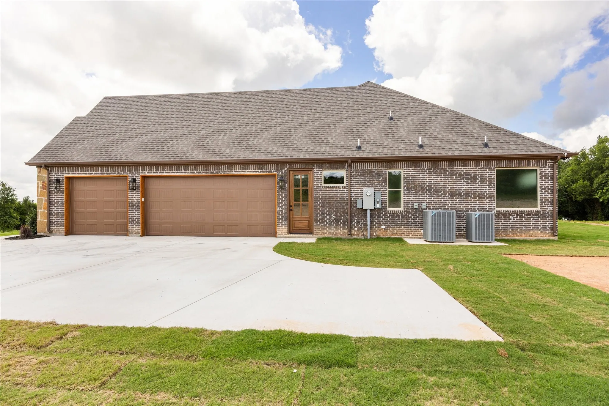 Single Family Residence For Sale in Hood County , 206 Morning Dove Court, Cresson, Texas 76035, 4 Bedroom, 4 Bathroom, 3 Garage spaces, 3,711 Sqft, built in 2026, mls#21268936, Real Estate Agent in Cresson, Homes For Sale in Hood county, Homes For Sale in Cresson, Realtor in Cresson Texas, Real Estate Brokerage Independent Realty Texas, Luminita Cordes Realtor
