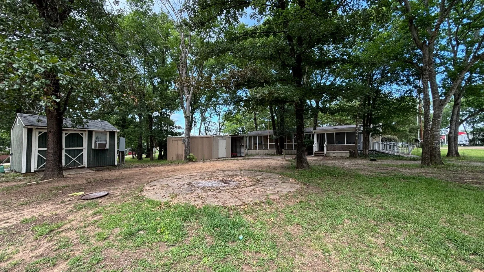 Mobile Home For Sale in Wood County , 106 Tejas, Quitman, Texas 75783, 3 Bedrooms, 2 Bathrooms, Garage spaces, 1,216 Sqft, built in 2018, Price $149,900, mls#21293770, Real Estate Agent in Quitman, Homes For Sale in Wood county, Homes For Sale in Quitman, Realtor in Quitman Texas, Real Estate Brokerage Independent Realty Texas, Luminita Cordes Realtor