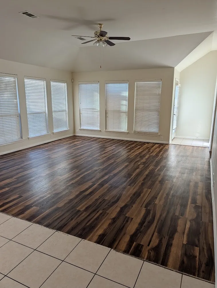 Single Family Residence For Rent in Denton County , 2409 Deerwood Drive, Little Elm, Texas 75068, 4 Bedroom, 2 Bathroom, 2 Garage spaces, 2,044 Sqft, built in 2006, mls#21293883, Real Estate Agent in Little Elm, Homes For Rent in Denton county, Homes For Rent in Little Elm, Realtor in Little Elm Texas, Real Estate Brokerage Independent Realty Texas, Luminita Cordes Realtor