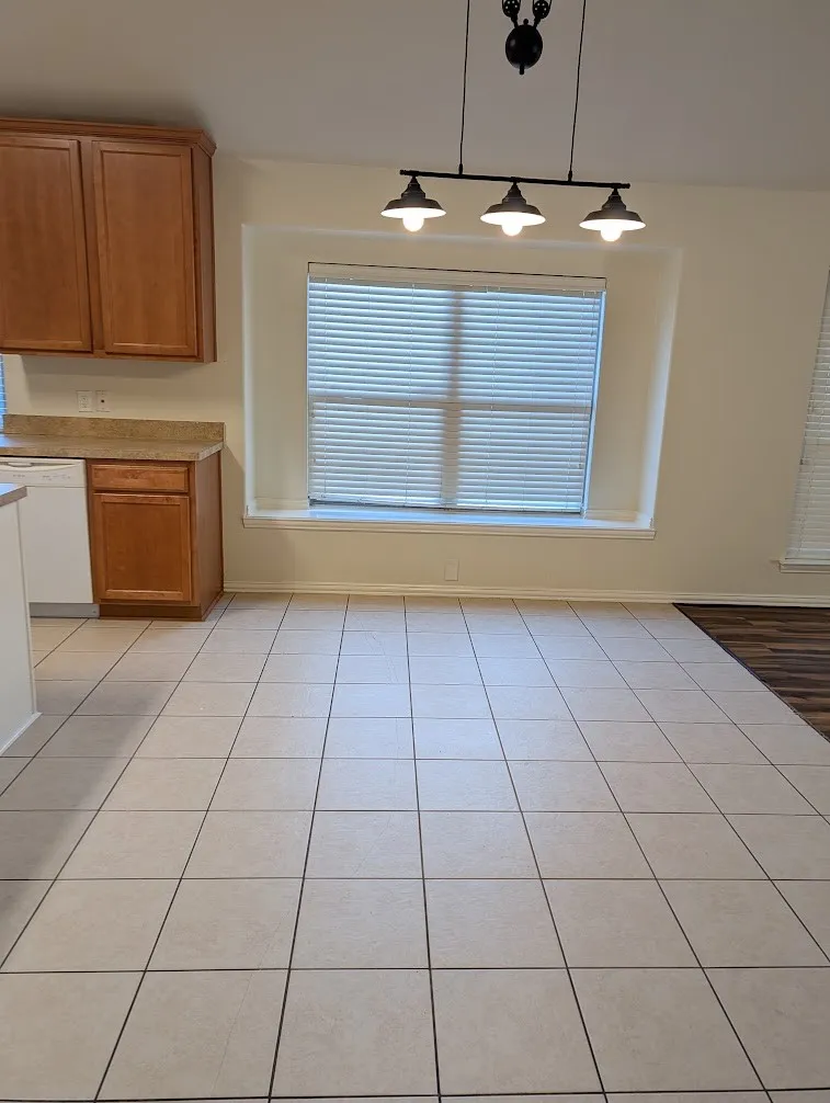 Single Family Residence For Rent in Denton County , 2409 Deerwood Drive, Little Elm, Texas 75068, 4 Bedroom, 2 Bathroom, 2 Garage spaces, 2,044 Sqft, built in 2006, mls#21293883, Real Estate Agent in Little Elm, Homes For Rent in Denton county, Homes For Rent in Little Elm, Realtor in Little Elm Texas, Real Estate Brokerage Independent Realty Texas, Luminita Cordes Realtor