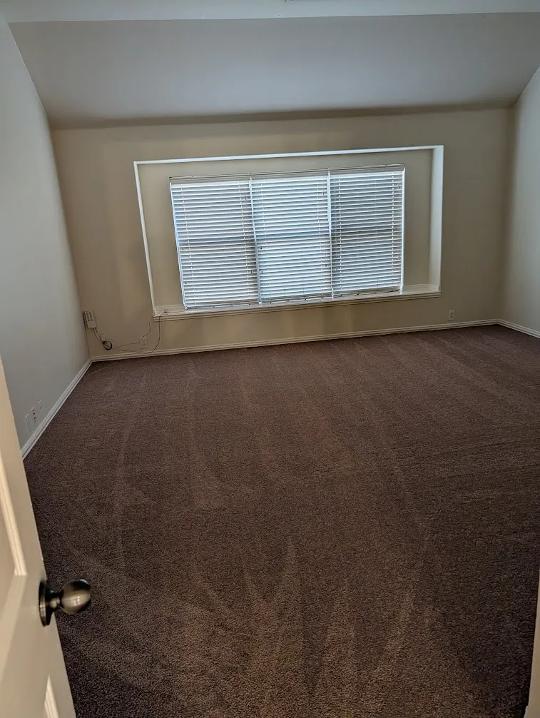 Single Family Residence For Rent in Denton County , 2409 Deerwood Drive, Little Elm, Texas 75068, 4 Bedroom, 2 Bathroom, 2 Garage spaces, 2,044 Sqft, built in 2006, mls#21293883, Real Estate Agent in Little Elm, Homes For Rent in Denton county, Homes For Rent in Little Elm, Realtor in Little Elm Texas, Real Estate Brokerage Independent Realty Texas, Luminita Cordes Realtor