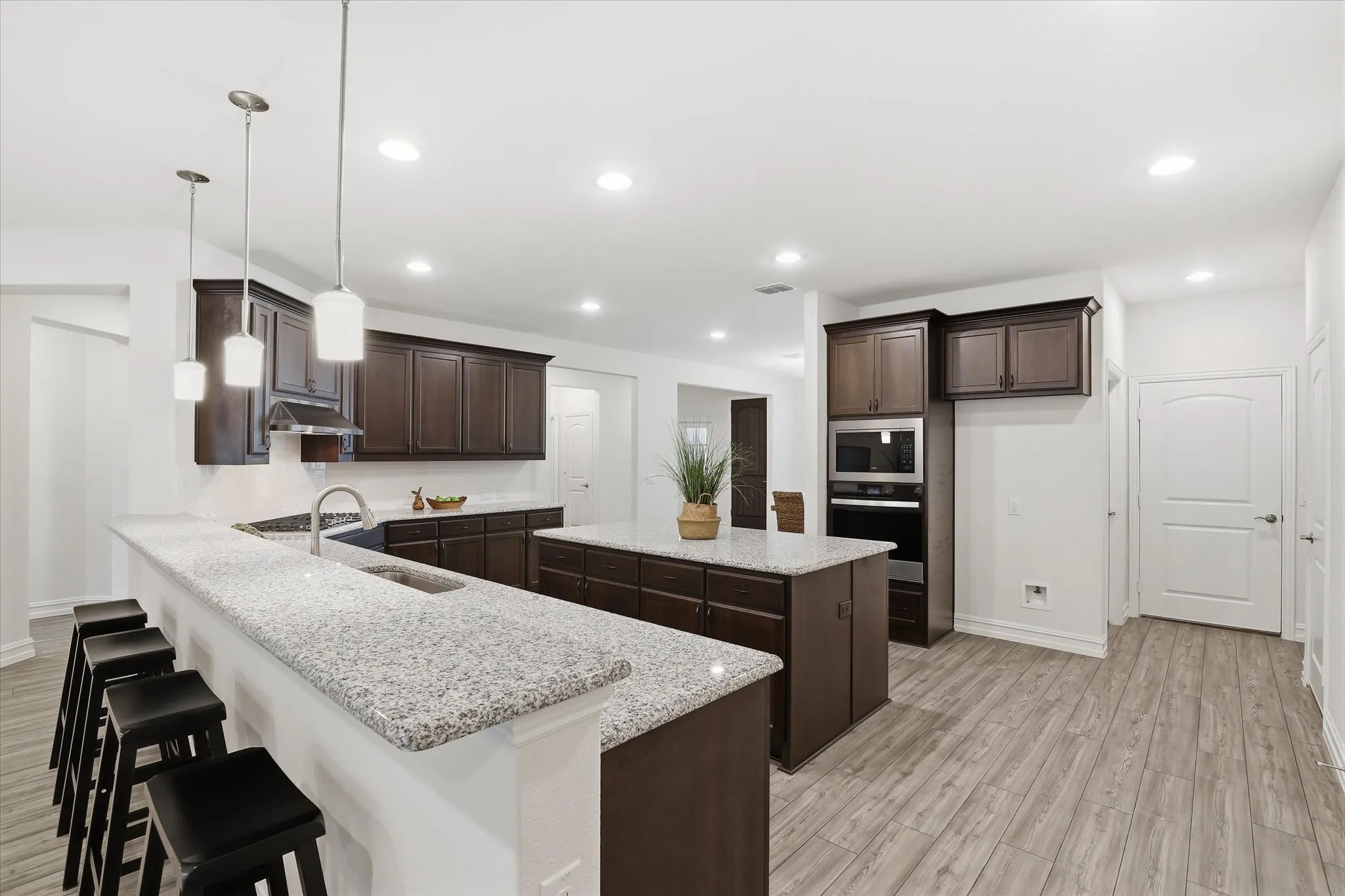 Single Family Residence For Sale in Denton County , 1112 Cornerstone Drive, Little Elm, Texas 76227, 3 Bedroom, 3 Bathroom, 2 Garage spaces, 2,809 Sqft, built in 2023, mls#21293872, Real Estate Agent in Little Elm, Homes For Sale in Denton county, Homes For Sale in Little Elm, Realtor in Little Elm Texas, Real Estate Brokerage Independent Realty Texas, Luminita Cordes Realtor