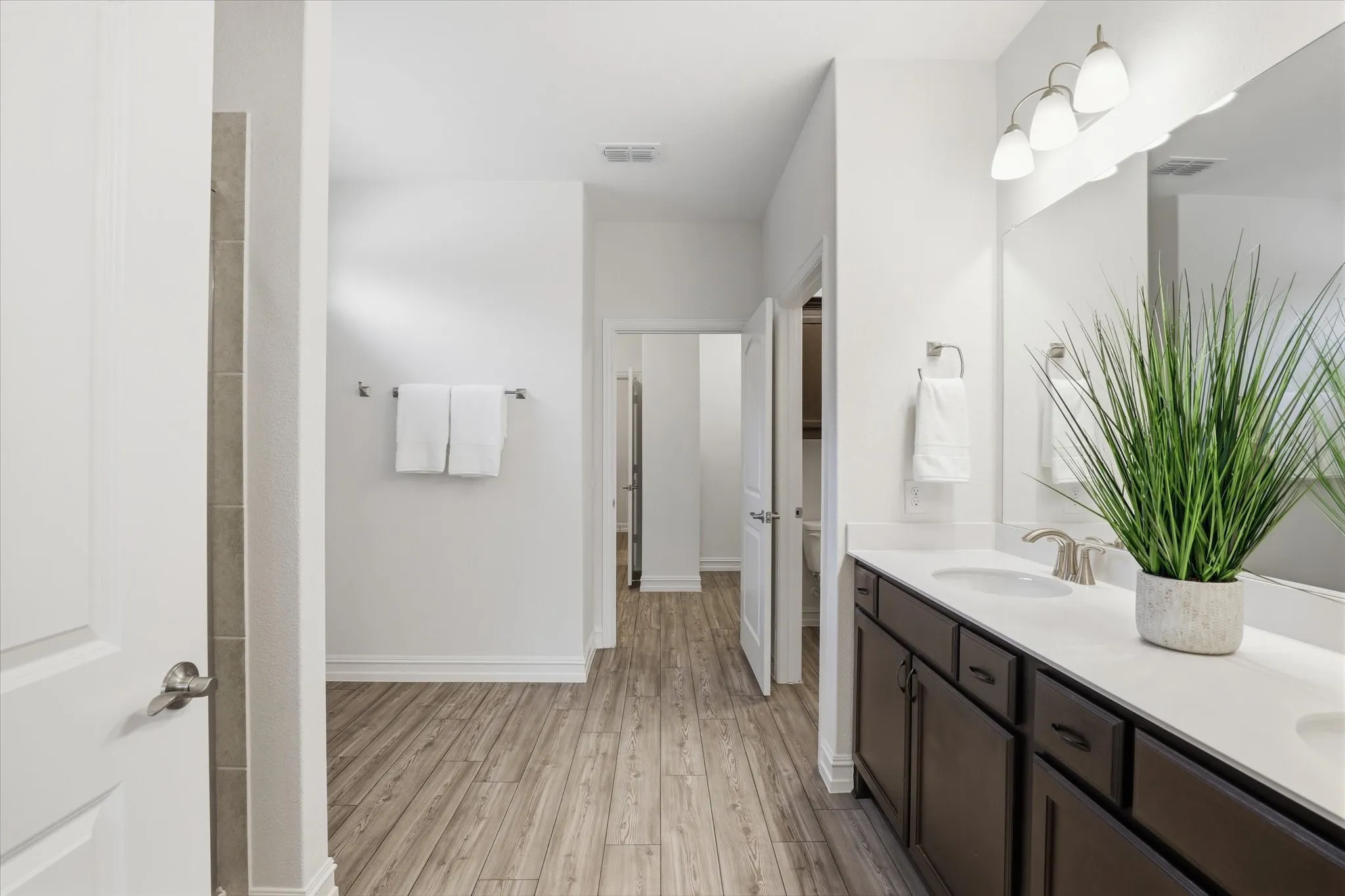 Single Family Residence For Sale in Denton County , 1112 Cornerstone Drive, Little Elm, Texas 76227, 3 Bedroom, 3 Bathroom, 2 Garage spaces, 2,809 Sqft, built in 2023, mls#21293872, Real Estate Agent in Little Elm, Homes For Sale in Denton county, Homes For Sale in Little Elm, Realtor in Little Elm Texas, Real Estate Brokerage Independent Realty Texas, Luminita Cordes Realtor