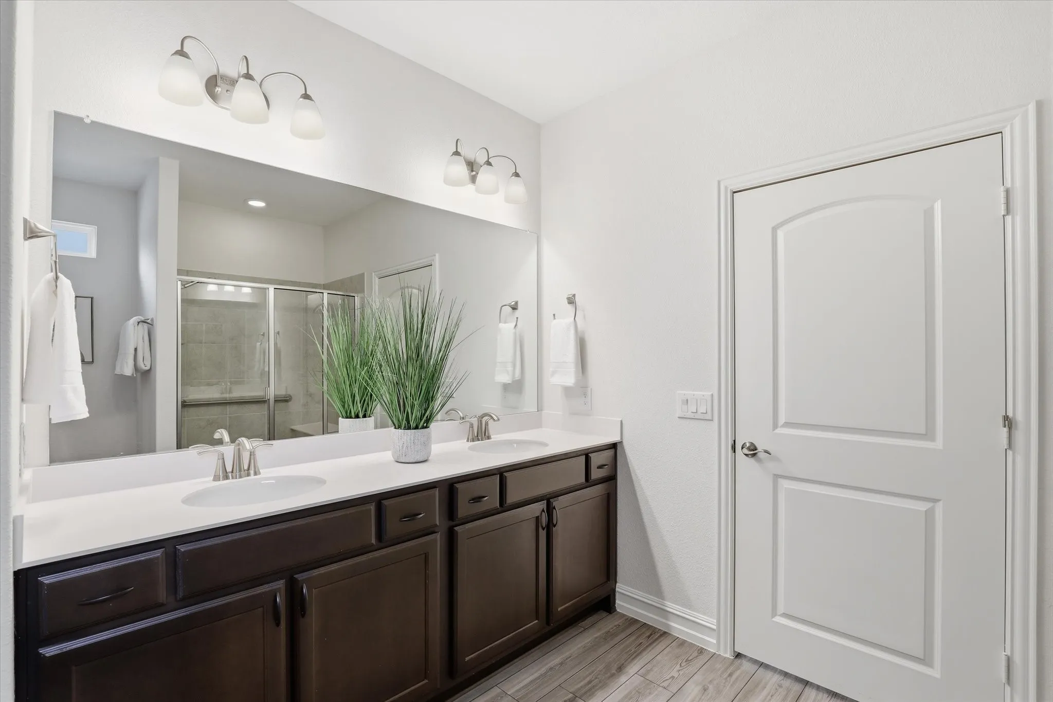 Single Family Residence For Sale in Denton County , 1112 Cornerstone Drive, Little Elm, Texas 76227, 3 Bedroom, 3 Bathroom, 2 Garage spaces, 2,809 Sqft, built in 2023, mls#21293872, Real Estate Agent in Little Elm, Homes For Sale in Denton county, Homes For Sale in Little Elm, Realtor in Little Elm Texas, Real Estate Brokerage Independent Realty Texas, Luminita Cordes Realtor