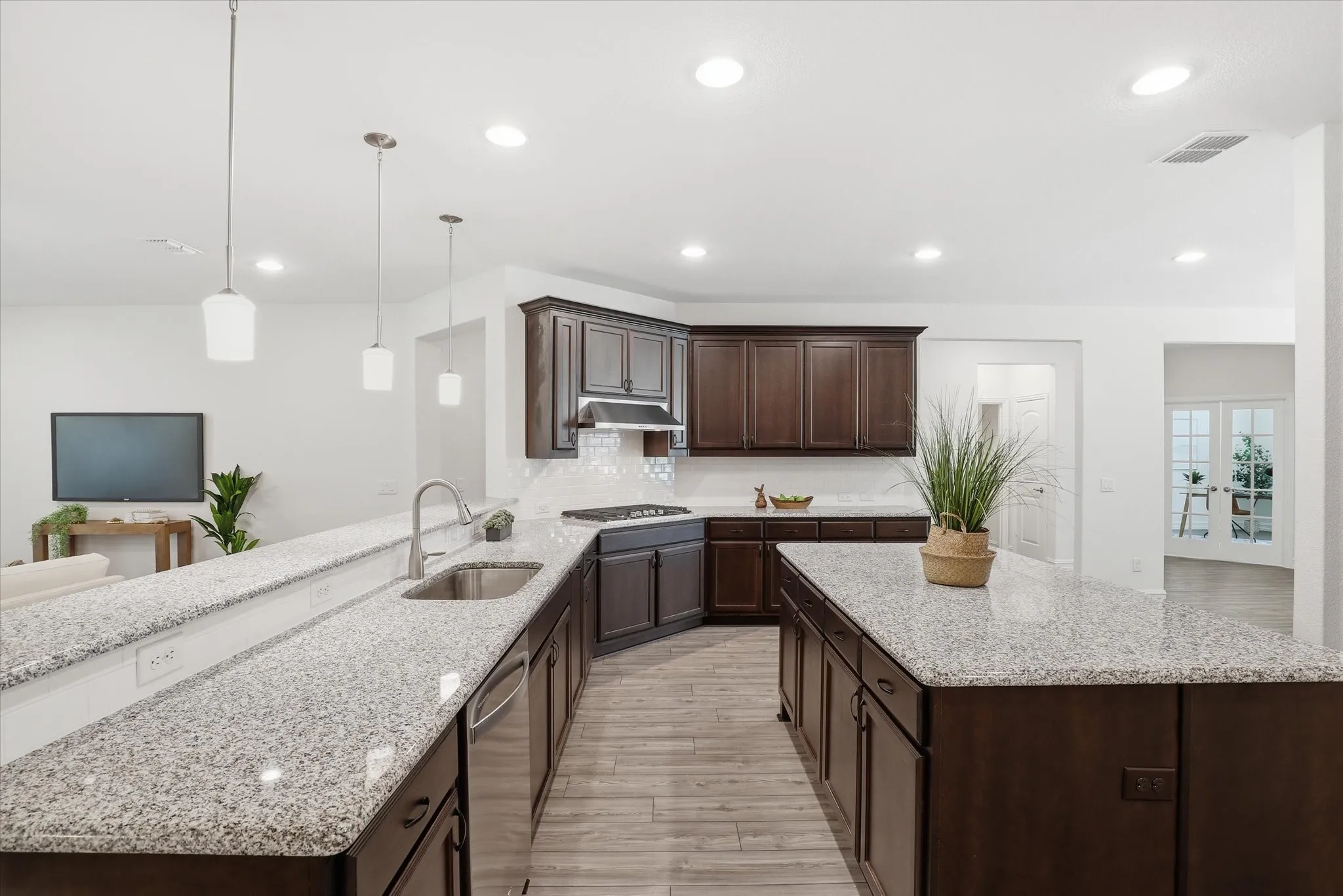 Single Family Residence For Sale in Denton County , 1112 Cornerstone Drive, Little Elm, Texas 76227, 3 Bedroom, 3 Bathroom, 2 Garage spaces, 2,809 Sqft, built in 2023, mls#21293872, Real Estate Agent in Little Elm, Homes For Sale in Denton county, Homes For Sale in Little Elm, Realtor in Little Elm Texas, Real Estate Brokerage Independent Realty Texas, Luminita Cordes Realtor