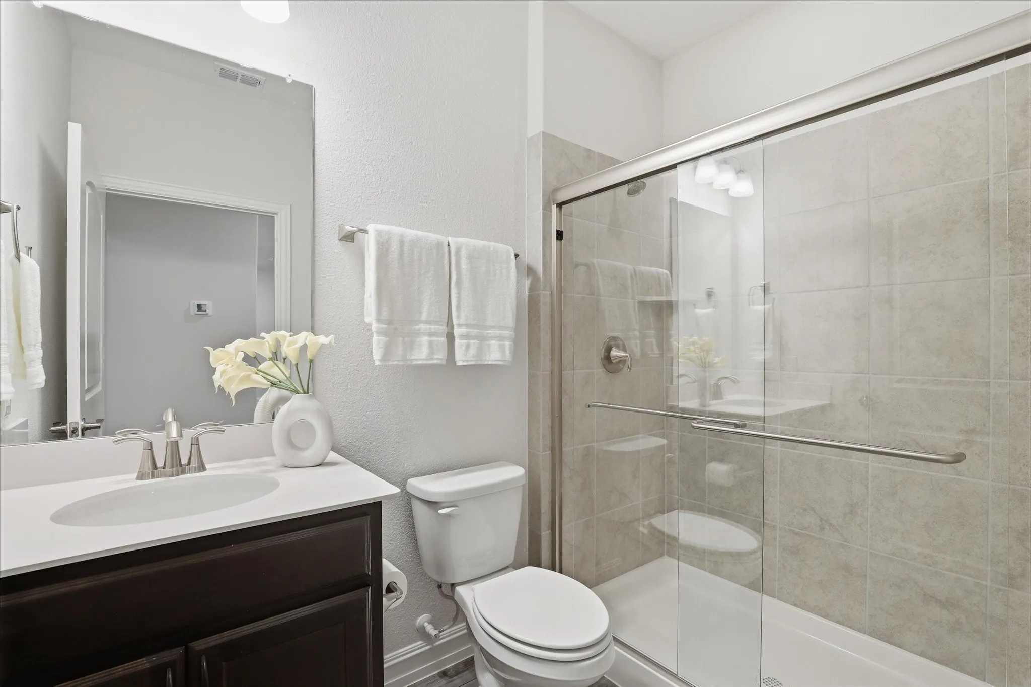 Single Family Residence For Sale in Denton County , 1112 Cornerstone Drive, Little Elm, Texas 76227, 3 Bedroom, 3 Bathroom, 2 Garage spaces, 2,809 Sqft, built in 2023, mls#21293872, Real Estate Agent in Little Elm, Homes For Sale in Denton county, Homes For Sale in Little Elm, Realtor in Little Elm Texas, Real Estate Brokerage Independent Realty Texas, Luminita Cordes Realtor