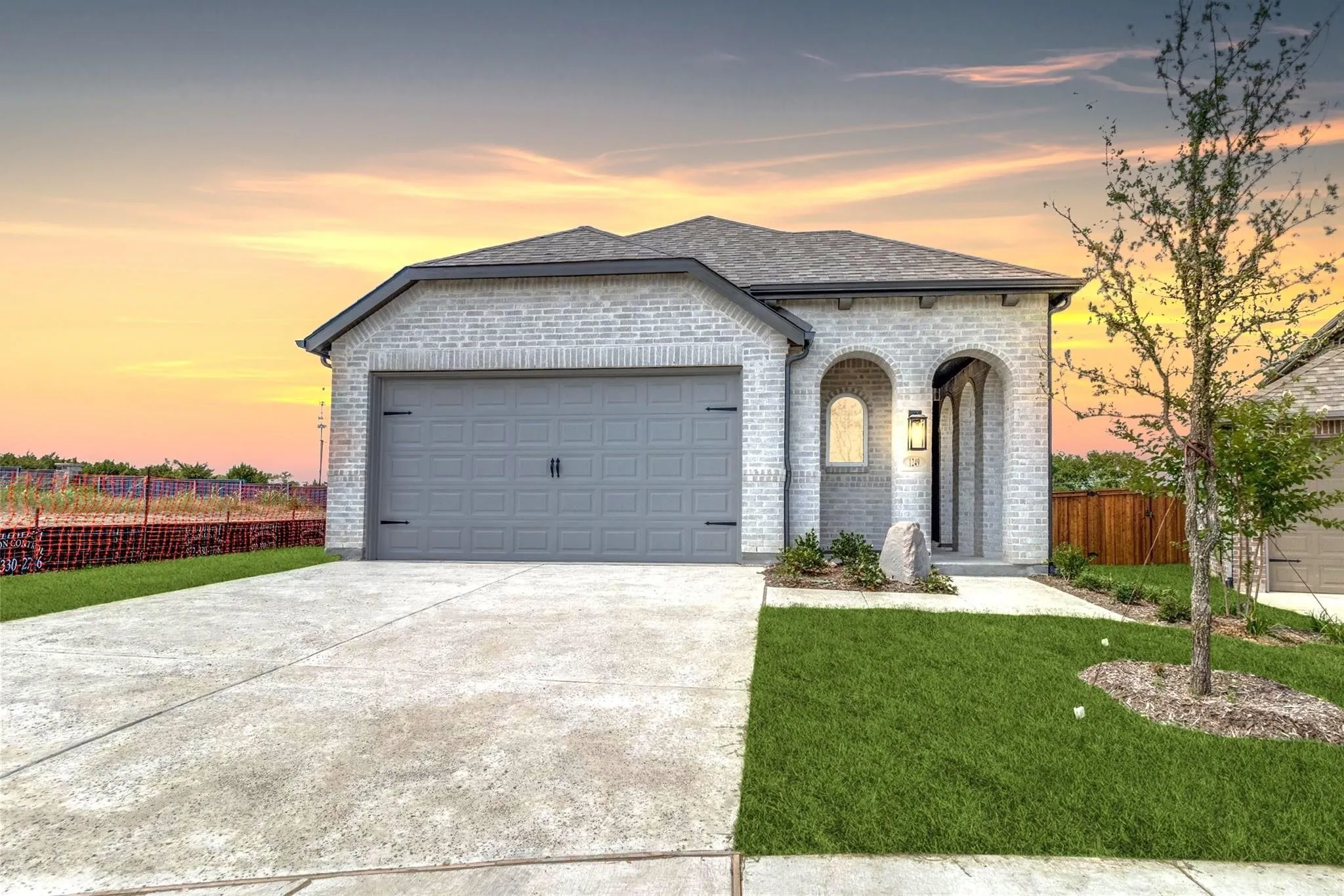 Single Family Residence For Rent in Grayson County , 1249 Newport Street, Sherman, Texas 75090, 3 Bedroom, 2 Bathroom, 2 Garage spaces, 1,618 Sqft, built in 2024, mls#21272329, Real Estate Agent in Sherman, Homes For Rent in Grayson county, Homes For Rent in Sherman, Realtor in Sherman Texas, Real Estate Brokerage Independent Realty Texas, Luminita Cordes Realtor