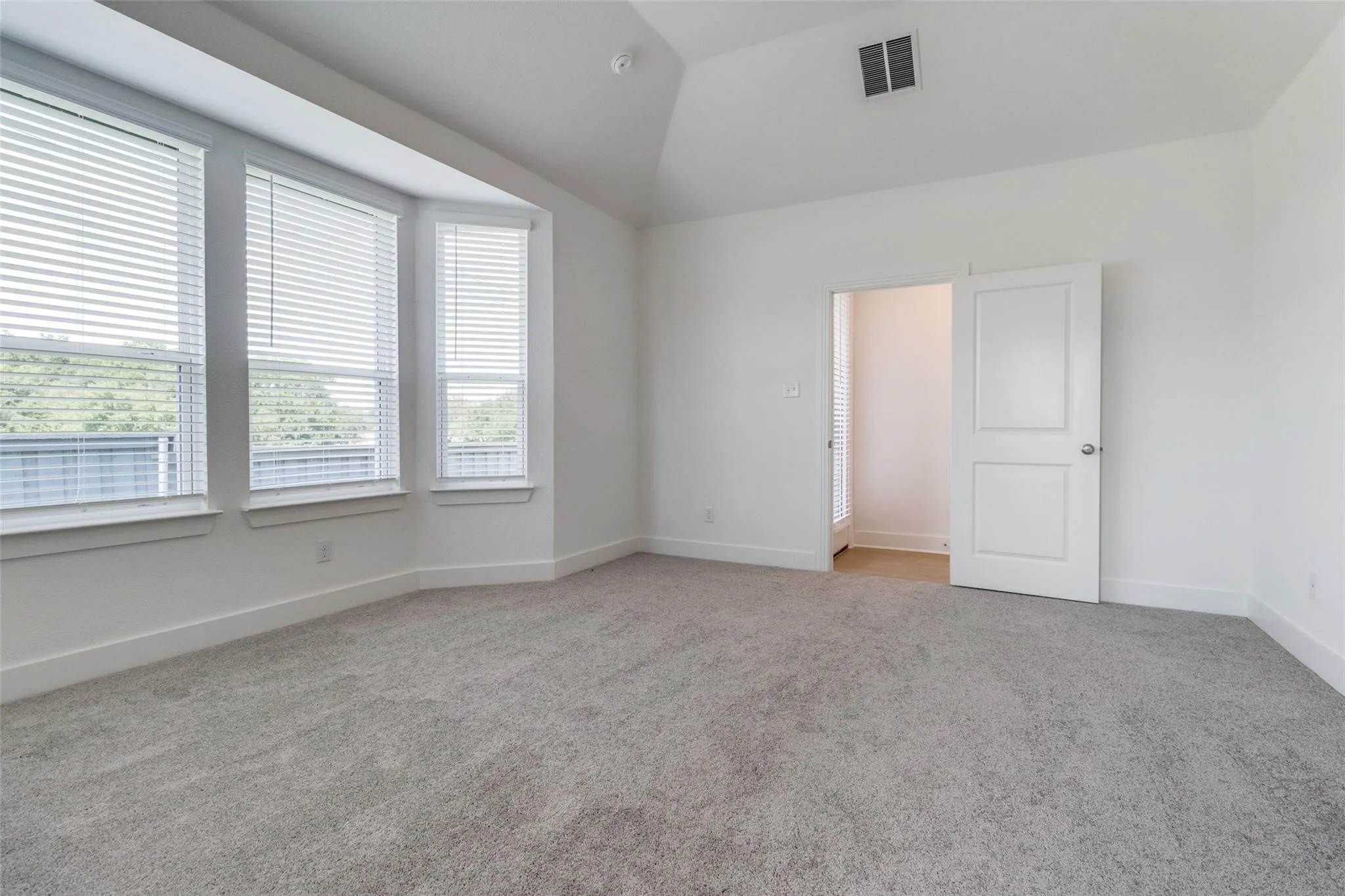 Single Family Residence For Rent in Grayson County , 1249 Newport Street, Sherman, Texas 75090, 3 Bedroom, 2 Bathroom, 2 Garage spaces, 1,618 Sqft, built in 2024, mls#21272329, Real Estate Agent in Sherman, Homes For Rent in Grayson county, Homes For Rent in Sherman, Realtor in Sherman Texas, Real Estate Brokerage Independent Realty Texas, Luminita Cordes Realtor