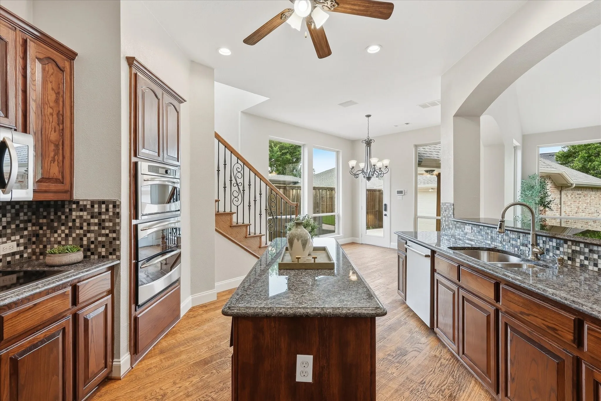 Kitchen from Pantry/Laundry Rooms looking toward Breakfast Area. 2 ovens plus Microwave, plus Convection Oven/Microwave Combo - you can start planning Thanksgiving now!
