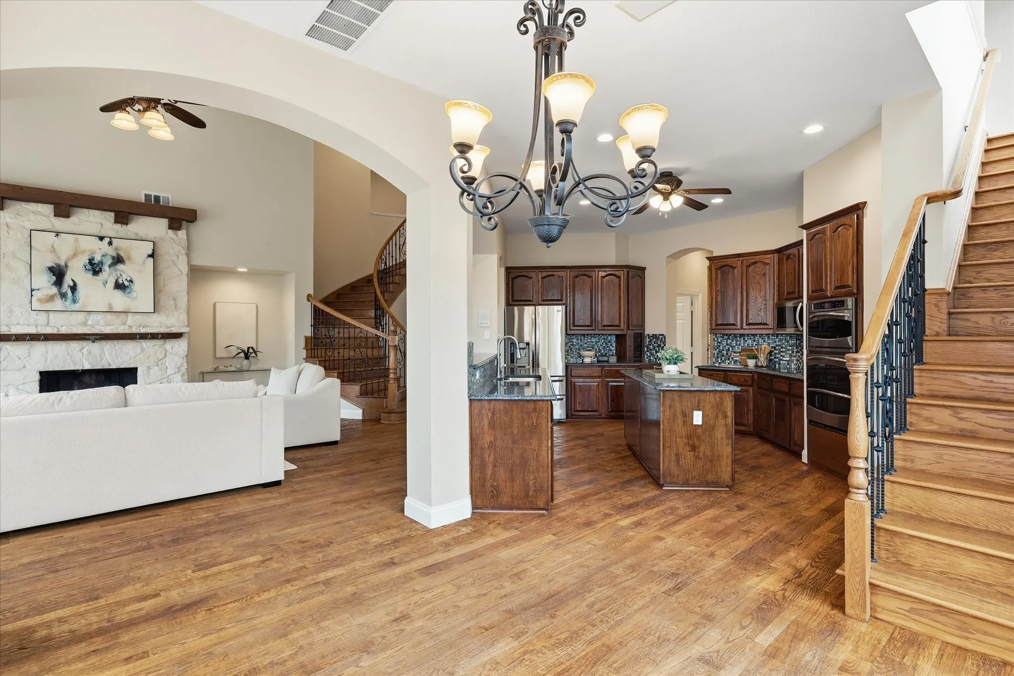 Single Family Residence For Sale in Denton County , 2518 Merlin Drive, Lewisville, Texas 75056, 5 Bedroom, 4 Bathroom, 2 Garage spaces, 4,078 Sqft, built in 1999, mls#21293532, Real Estate Agent in Lewisville, Homes For Sale in Denton county, Homes For Sale in Lewisville, Realtor in Lewisville Texas, Real Estate Brokerage Independent Realty Texas, Luminita Cordes Realtor