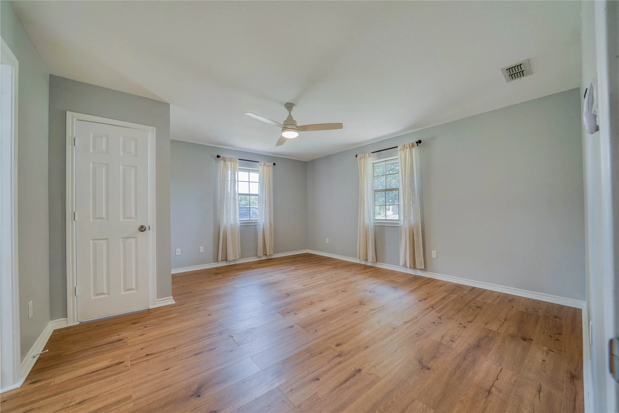 Single Family Residence For Sale in Upshur County , 1092 FM 1002 N, Winnsboro, Texas 75494, 4 Bedroom, 2 Bathroom, Garage spaces, 1,969 Sqft, built in 2007, mls#21292160, Real Estate Agent in Winnsboro, Homes For Sale in Upshur county, Homes For Sale in Winnsboro, Realtor in Winnsboro Texas, Real Estate Brokerage Independent Realty Texas, Luminita Cordes Realtor