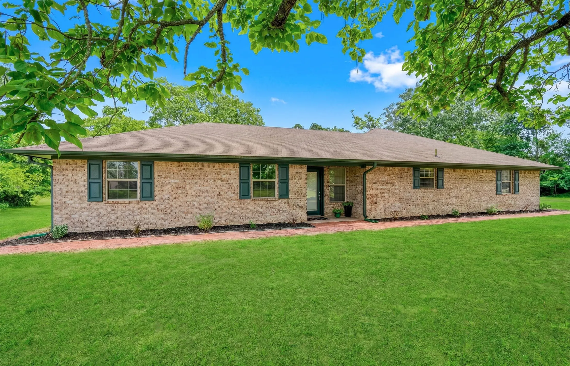 Single Family Residence For Sale in Upshur County , 1092 FM 1002 N, Winnsboro, Texas 75494, 4 Bedroom, 2 Bathroom, Garage spaces, 1,969 Sqft, built in 2007, mls#21292160, Real Estate Agent in Winnsboro, Homes For Sale in Upshur county, Homes For Sale in Winnsboro, Realtor in Winnsboro Texas, Real Estate Brokerage Independent Realty Texas, Luminita Cordes Realtor