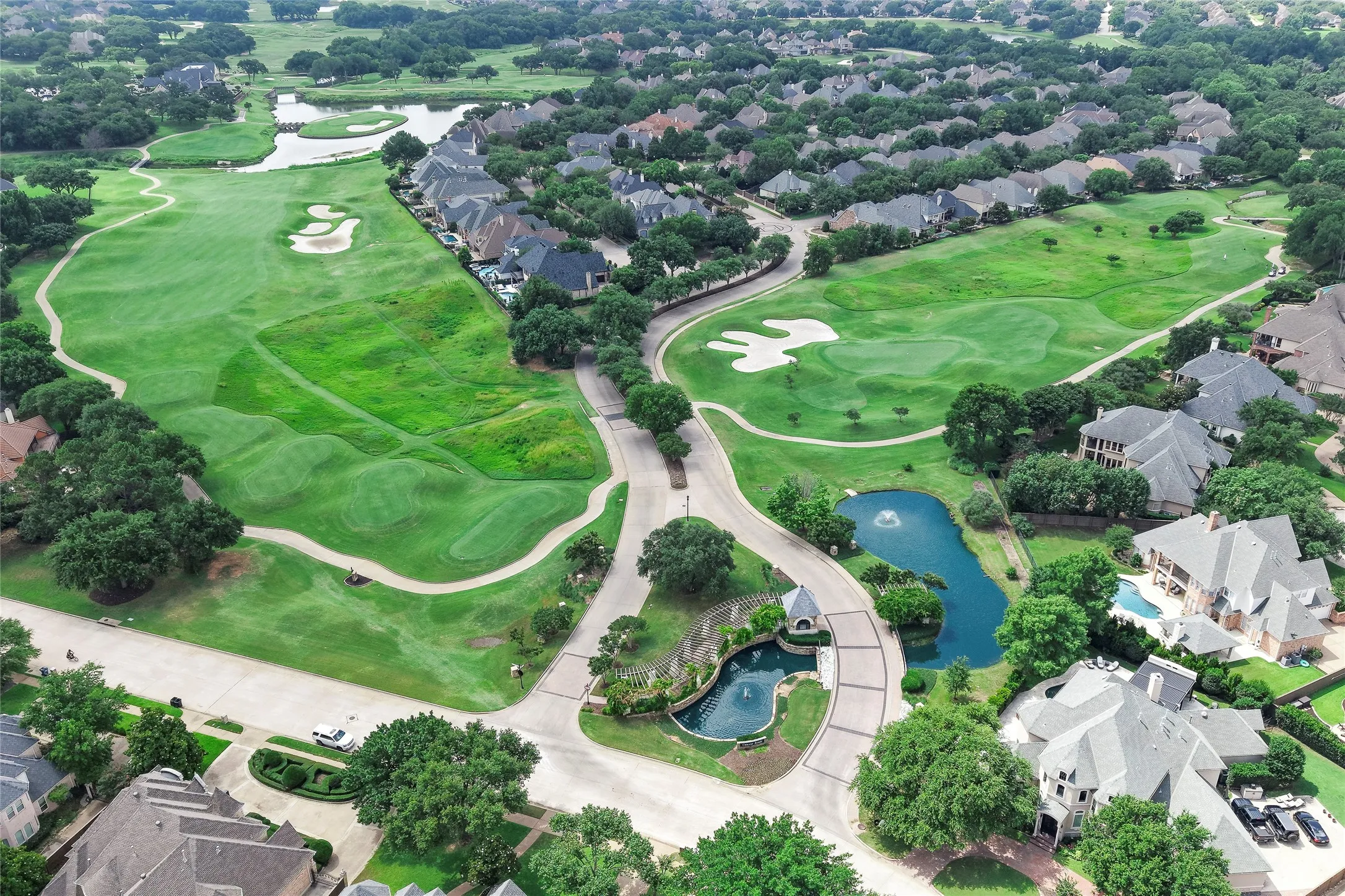 Single Family Residence For Sale in Tarrant County , 622 Regency Crossing, Southlake, Texas 76092, 3 Bedroom, 3 Bathroom, 2 Garage spaces, 3,225 Sqft, built in 1997, mls#21214016, Real Estate Agent in Southlake, Homes For Sale in Tarrant county, Homes For Sale in Southlake, Realtor in Southlake Texas, Real Estate Brokerage Independent Realty Texas, Luminita Cordes Realtor