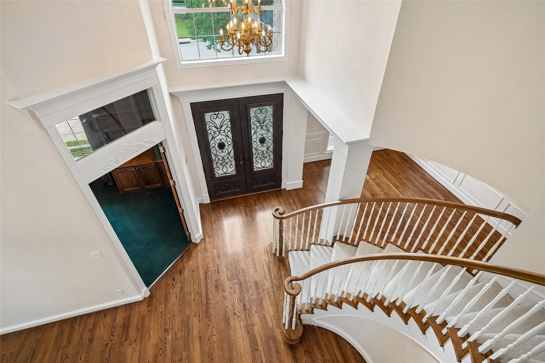 Single Family Residence For Sale in Tarrant County , 622 Regency Crossing, Southlake, Texas 76092, 3 Bedroom, 3 Bathroom, 2 Garage spaces, 3,225 Sqft, built in 1997, mls#21214016, Real Estate Agent in Southlake, Homes For Sale in Tarrant county, Homes For Sale in Southlake, Realtor in Southlake Texas, Real Estate Brokerage Independent Realty Texas, Luminita Cordes Realtor