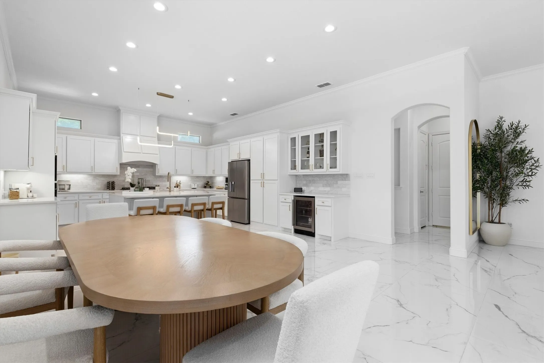 Single Family Residence For Sale in Denton County , 4311 Verde Lane, Frisco, Texas 75034, 4 Bedroom, 3 Bathroom, 2 Garage spaces, 3,371 Sqft, built in 2013, mls#21293001, Real Estate Agent in Frisco, Homes For Sale in Denton county, Homes For Sale in Frisco, Realtor in Frisco Texas, Real Estate Brokerage Independent Realty Texas, Luminita Cordes Realtor