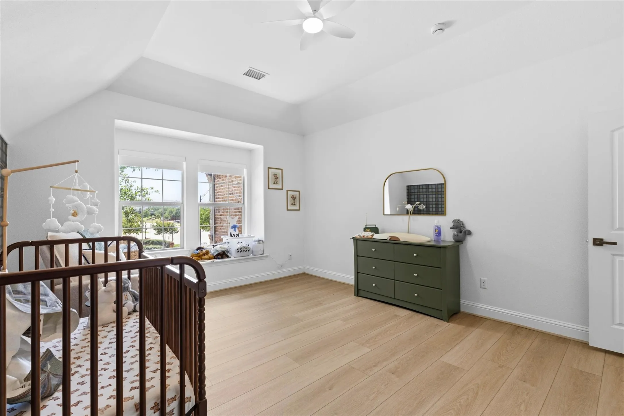 Single Family Residence For Sale in Denton County , 4311 Verde Lane, Frisco, Texas 75034, 4 Bedroom, 3 Bathroom, 2 Garage spaces, 3,371 Sqft, built in 2013, mls#21293001, Real Estate Agent in Frisco, Homes For Sale in Denton county, Homes For Sale in Frisco, Realtor in Frisco Texas, Real Estate Brokerage Independent Realty Texas, Luminita Cordes Realtor