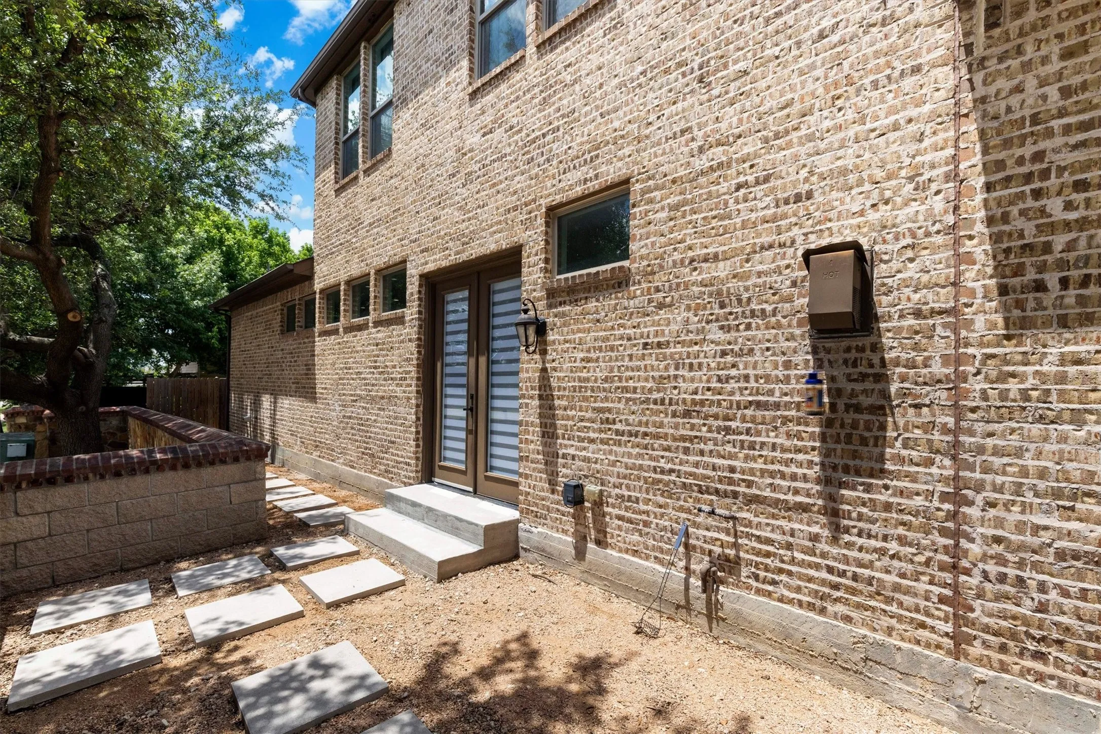 Single Family Residence For Sale in Denton County , 4311 Verde Lane, Frisco, Texas 75034, 4 Bedroom, 3 Bathroom, 2 Garage spaces, 3,371 Sqft, built in 2013, mls#21293001, Real Estate Agent in Frisco, Homes For Sale in Denton county, Homes For Sale in Frisco, Realtor in Frisco Texas, Real Estate Brokerage Independent Realty Texas, Luminita Cordes Realtor