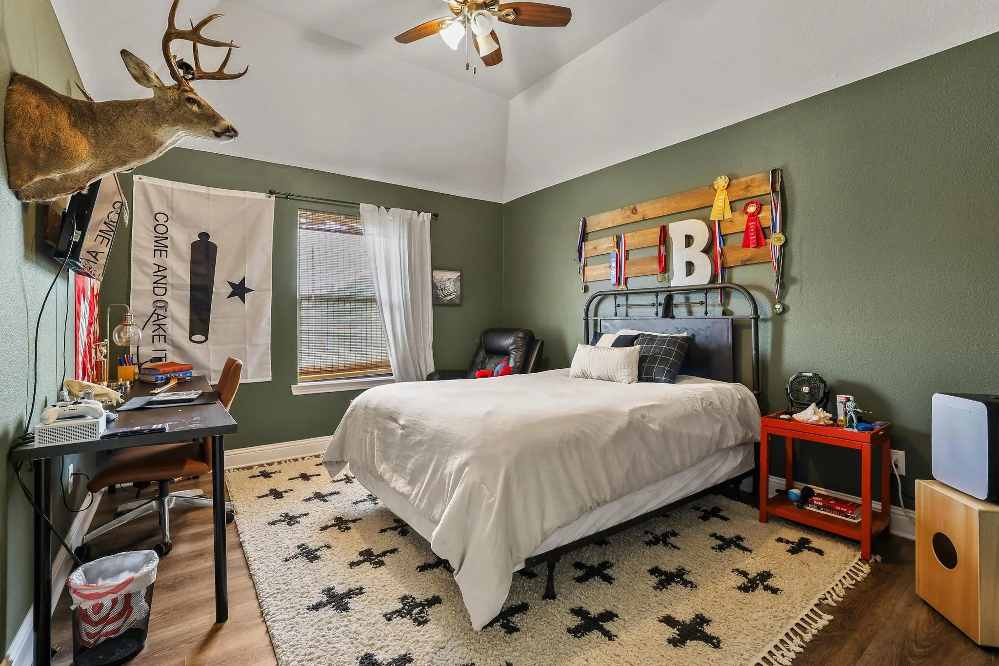 Single Family Residence For Sale in Grayson County , 107 Whispering Winds Drive, Gunter, Texas 75058, 5 Bedroom, 4 Bathroom, 3 Garage spaces, 3,642 Sqft, built in 2020, mls#21285641, Real Estate Agent in Gunter, Homes For Sale in Grayson county, Homes For Sale in Gunter, Realtor in Gunter Texas, Real Estate Brokerage Independent Realty Texas, Luminita Cordes Realtor