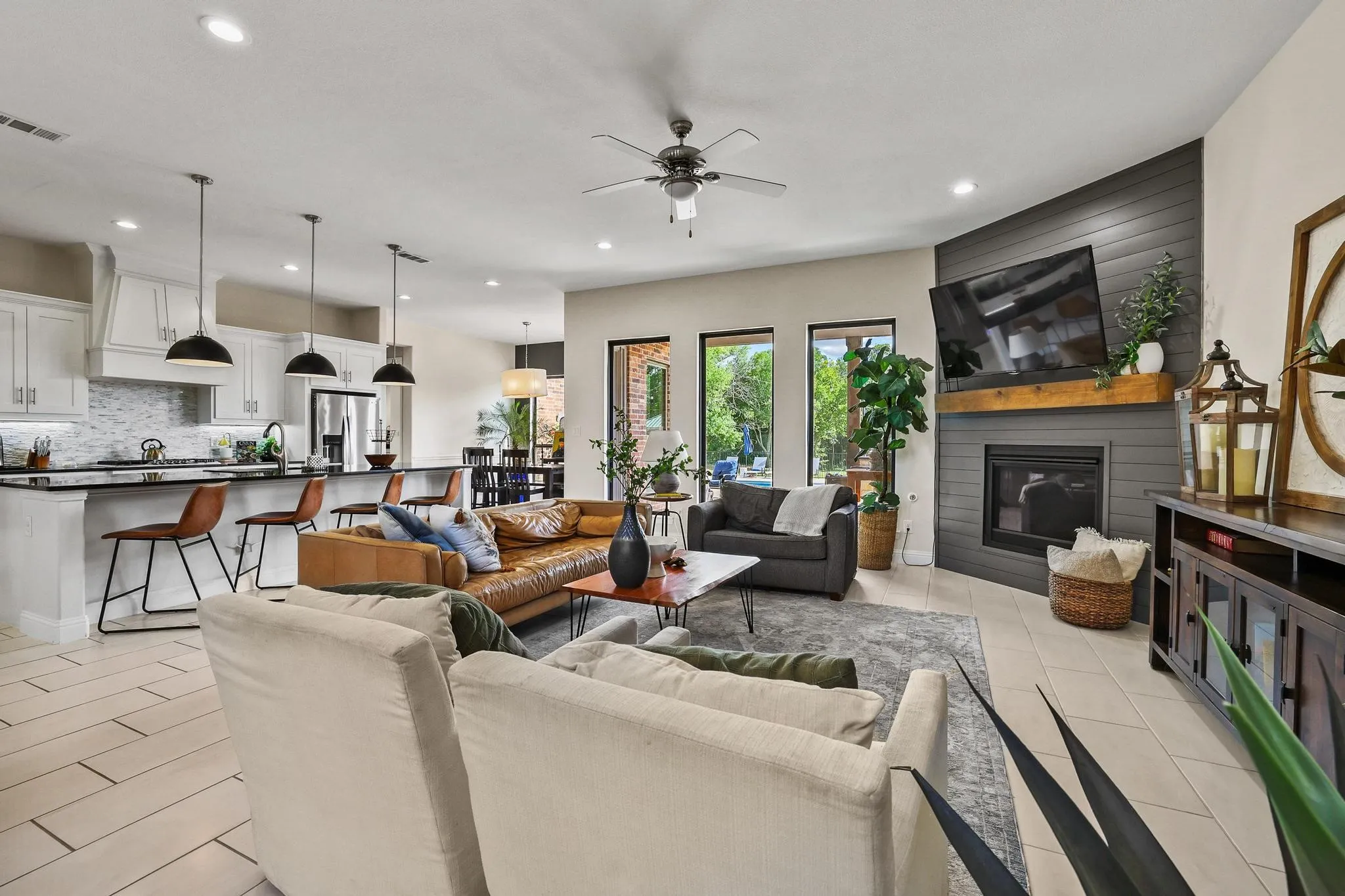 Single Family Residence For Sale in Grayson County , 107 Whispering Winds Drive, Gunter, Texas 75058, 5 Bedroom, 4 Bathroom, 3 Garage spaces, 3,642 Sqft, built in 2020, mls#21285641, Real Estate Agent in Gunter, Homes For Sale in Grayson county, Homes For Sale in Gunter, Realtor in Gunter Texas, Real Estate Brokerage Independent Realty Texas, Luminita Cordes Realtor