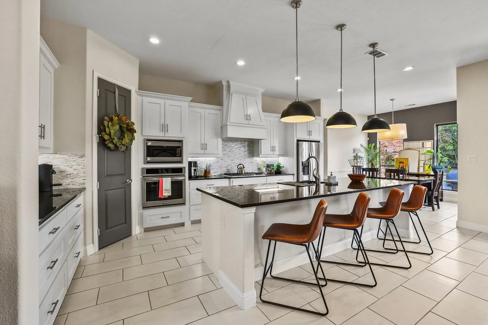 Single Family Residence For Sale in Grayson County , 107 Whispering Winds Drive, Gunter, Texas 75058, 5 Bedroom, 4 Bathroom, 3 Garage spaces, 3,642 Sqft, built in 2020, mls#21285641, Real Estate Agent in Gunter, Homes For Sale in Grayson county, Homes For Sale in Gunter, Realtor in Gunter Texas, Real Estate Brokerage Independent Realty Texas, Luminita Cordes Realtor