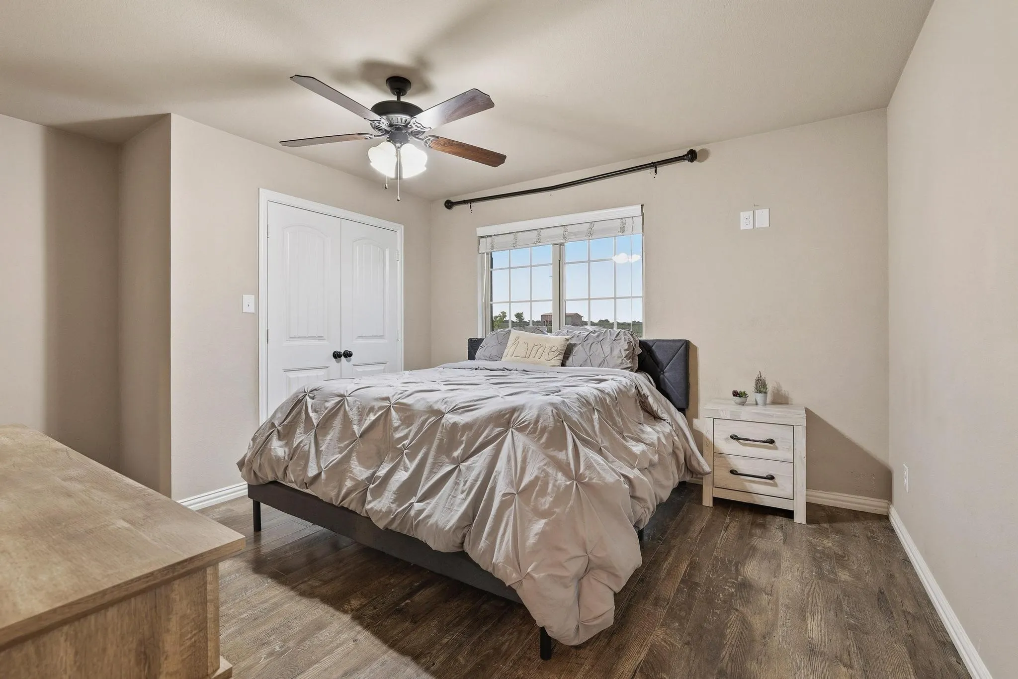 Single Family Residence For Sale in Fannin County , 460 County Road 4421, Trenton, Texas 75490, 3 Bedroom, 3 Bathroom, 3 Garage spaces, 2,417 Sqft, built in 2015, mls#21283361, Real Estate Agent in Trenton, Homes For Sale in Fannin county, Homes For Sale in Trenton, Realtor in Trenton Texas, Real Estate Brokerage Independent Realty Texas, Luminita Cordes Realtor