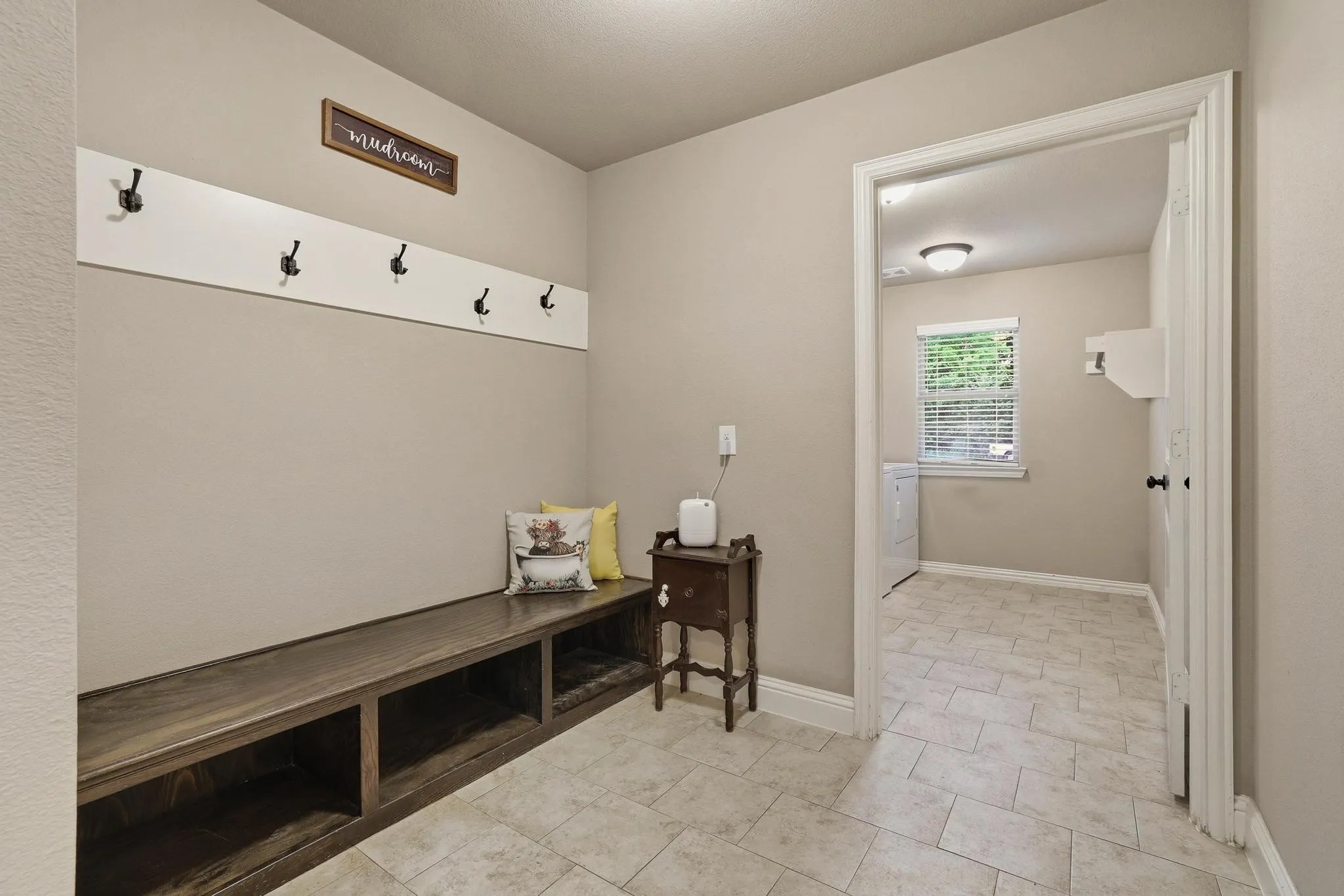 Single Family Residence For Sale in Fannin County , 460 County Road 4421, Trenton, Texas 75490, 3 Bedroom, 3 Bathroom, 3 Garage spaces, 2,417 Sqft, built in 2015, mls#21283361, Real Estate Agent in Trenton, Homes For Sale in Fannin county, Homes For Sale in Trenton, Realtor in Trenton Texas, Real Estate Brokerage Independent Realty Texas, Luminita Cordes Realtor