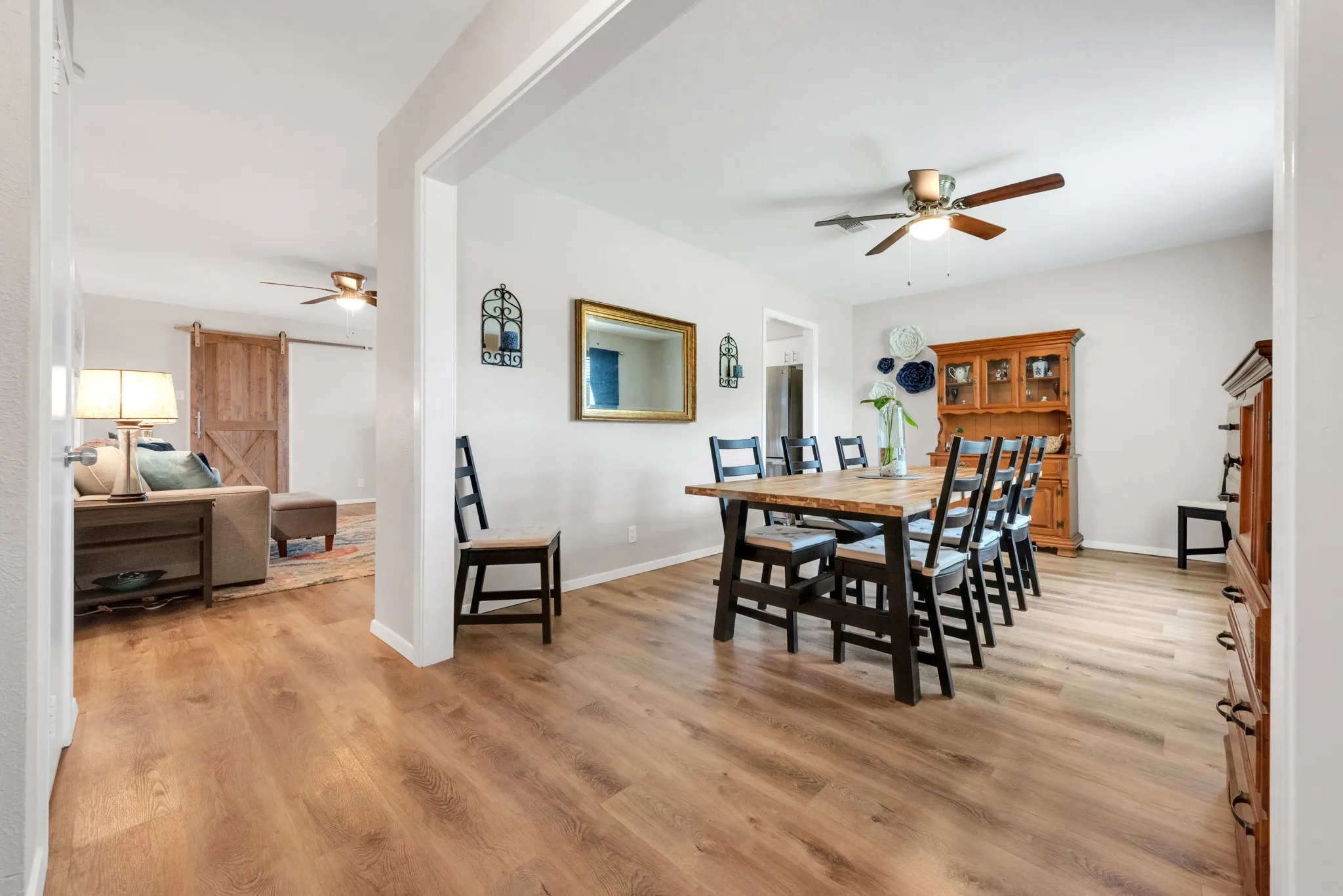 Single Family Residence For Sale in Grayson County , 842 Starlight Drive, Sherman, Texas 75090, 3 Bedroom, 2 Bathroom, 2 Garage spaces, 1,558 Sqft, built in 1969, mls#21291255, Real Estate Agent in Sherman, Homes For Sale in Grayson county, Homes For Sale in Sherman, Realtor in Sherman Texas, Real Estate Brokerage Independent Realty Texas, Luminita Cordes Realtor