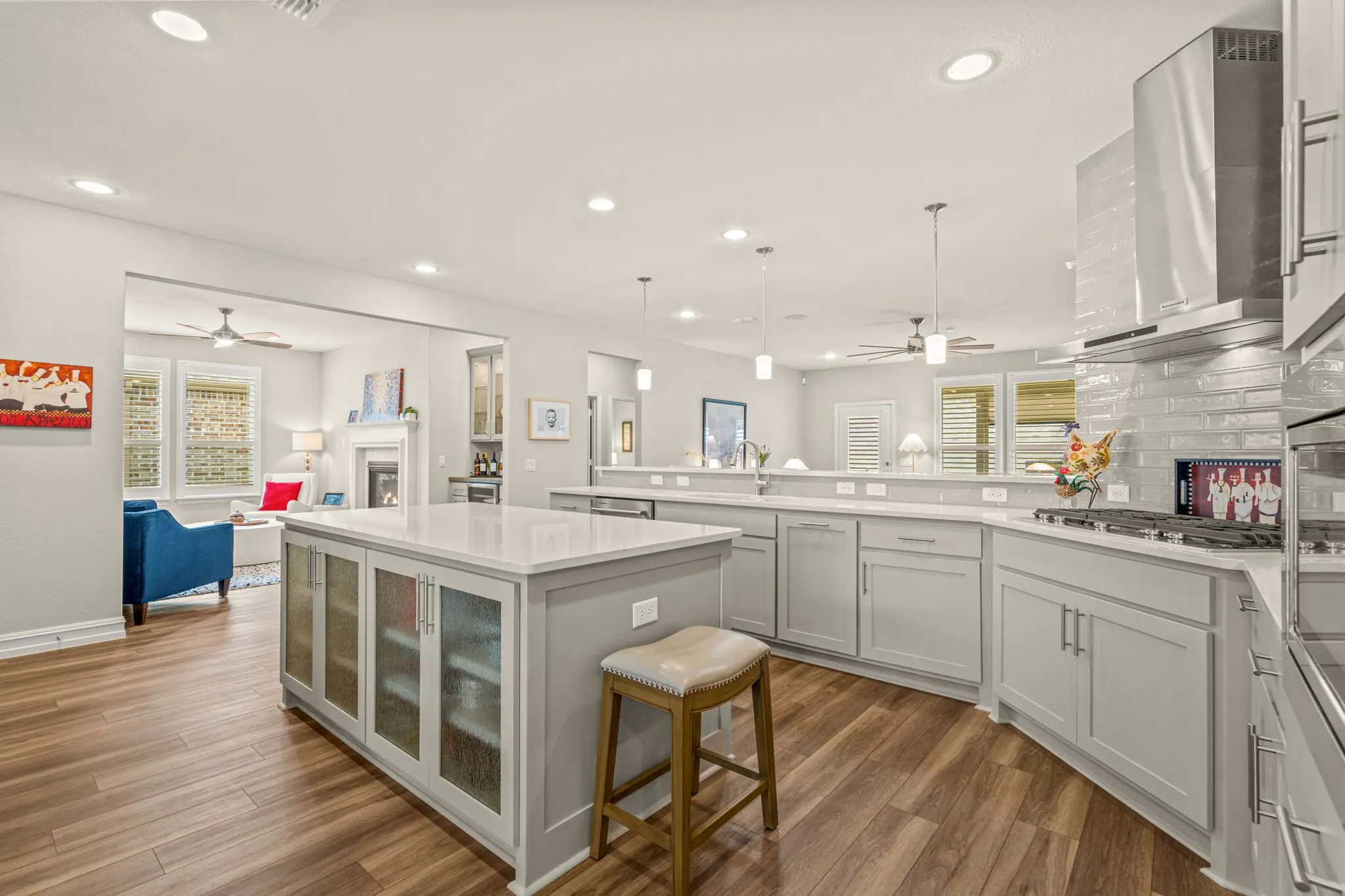 Single Family Residence For Sale in Collin County , 200 Habitat Trail, Mc Kinney, Texas 75071, 2 Bedroom, 3 Bathroom, 3 Garage spaces, 2,589 Sqft, built in 2023, mls#21293302, Real Estate Agent in Mc Kinney, Homes For Sale in Collin county, Homes For Sale in Mc Kinney, Realtor in Mc Kinney Texas, Real Estate Brokerage Independent Realty Texas, Luminita Cordes Realtor