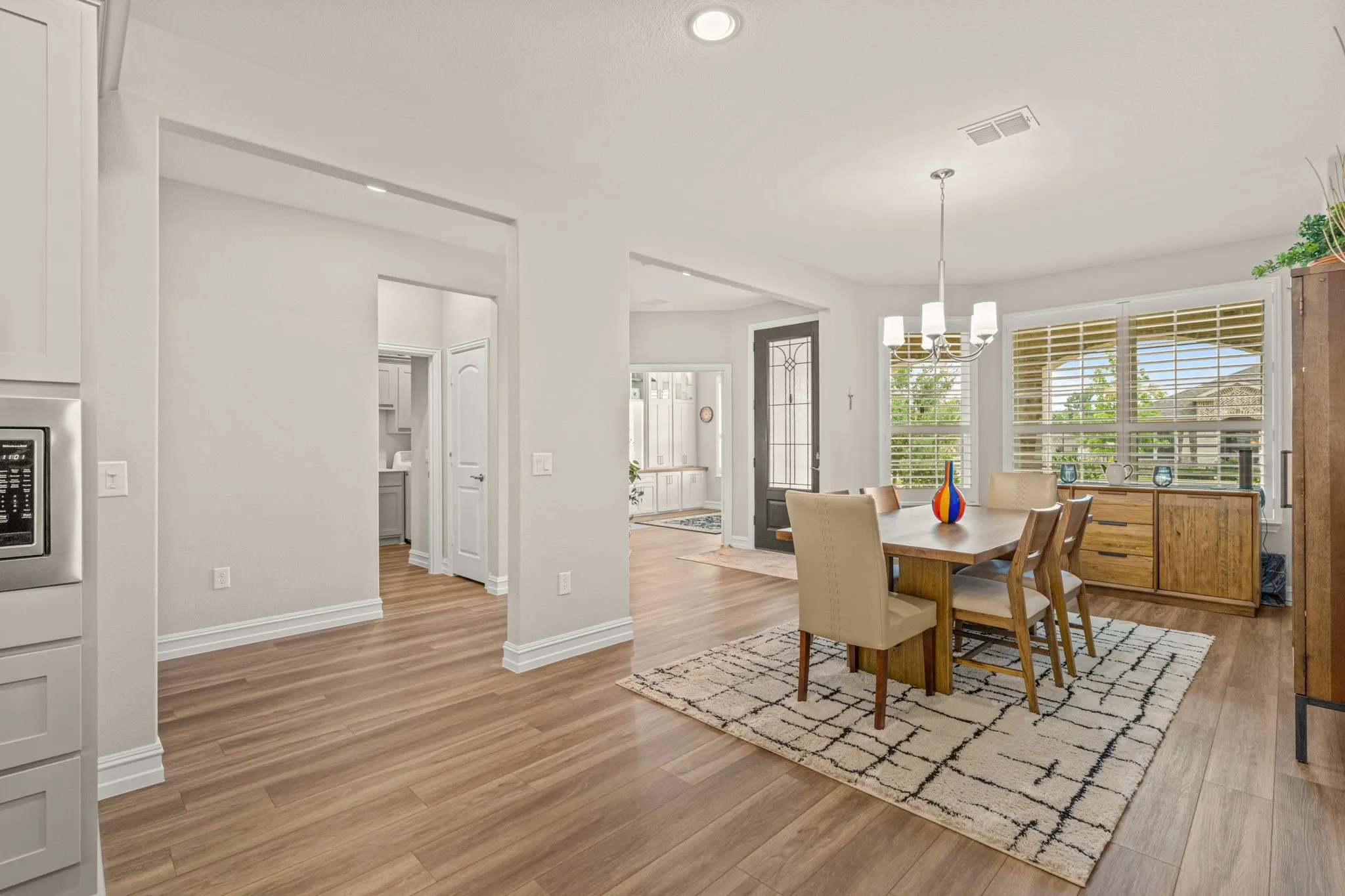 Single Family Residence For Sale in Collin County , 200 Habitat Trail, Mc Kinney, Texas 75071, 2 Bedroom, 3 Bathroom, 3 Garage spaces, 2,589 Sqft, built in 2023, mls#21293302, Real Estate Agent in Mc Kinney, Homes For Sale in Collin county, Homes For Sale in Mc Kinney, Realtor in Mc Kinney Texas, Real Estate Brokerage Independent Realty Texas, Luminita Cordes Realtor