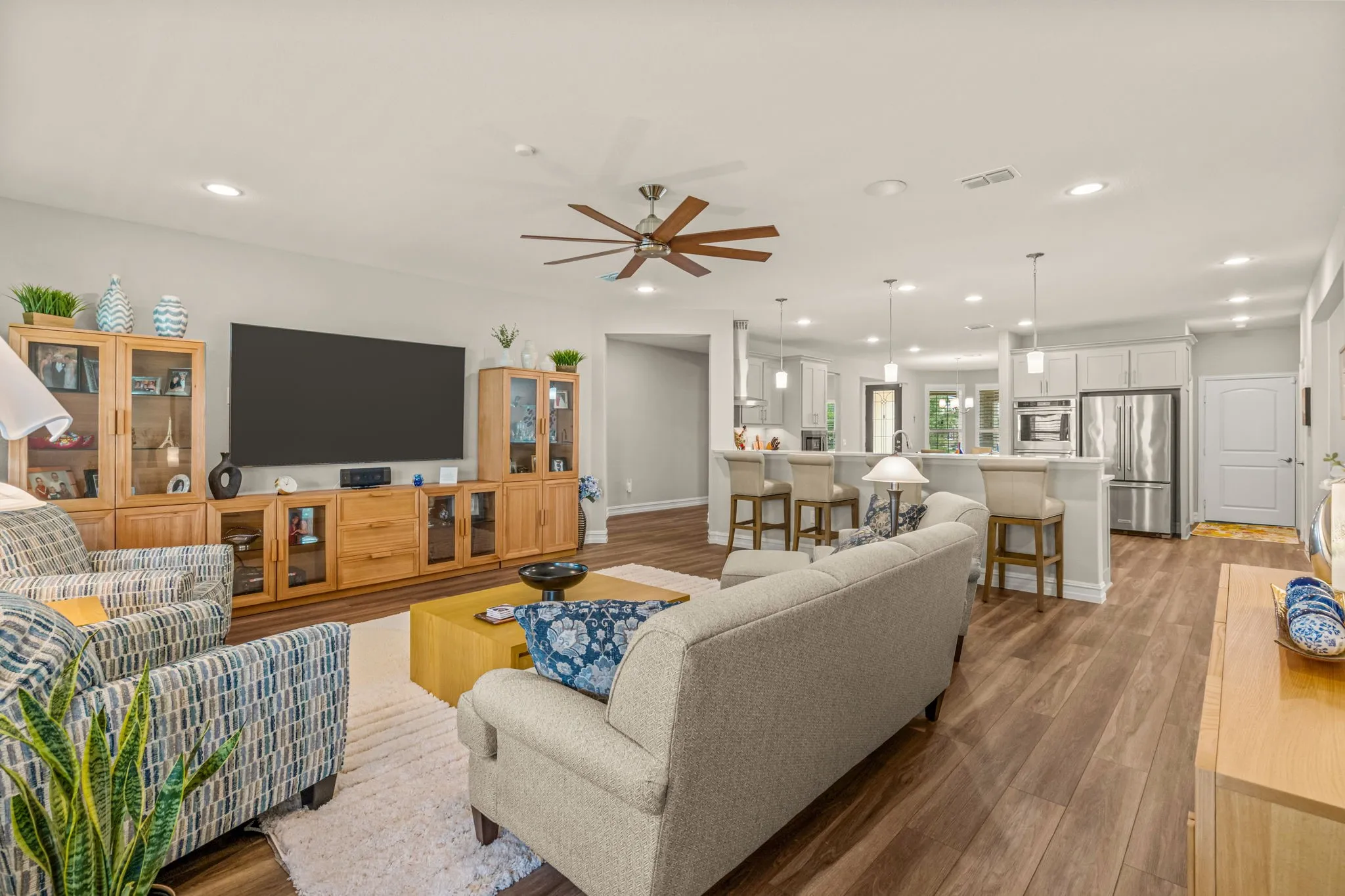 Single Family Residence For Sale in Collin County , 200 Habitat Trail, Mc Kinney, Texas 75071, 2 Bedroom, 3 Bathroom, 3 Garage spaces, 2,589 Sqft, built in 2023, mls#21293302, Real Estate Agent in Mc Kinney, Homes For Sale in Collin county, Homes For Sale in Mc Kinney, Realtor in Mc Kinney Texas, Real Estate Brokerage Independent Realty Texas, Luminita Cordes Realtor