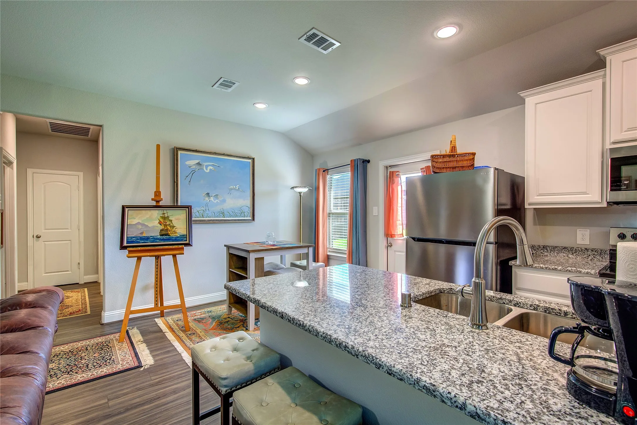 Single Family Residence For Sale in Hunt County , 6405 Graceland Drive, Greenville, Texas 75402, 3 Bedrooms, 2 Bathrooms, 1 Garage spaces, 1,169 Sqft, built in 2022, Price $219,000, mls#21293951, Real Estate Agent in Greenville, Homes For Sale in Hunt county, Homes For Sale in Greenville, Realtor in Greenville Texas, Real Estate Brokerage Independent Realty Texas, Luminita Cordes Realtor